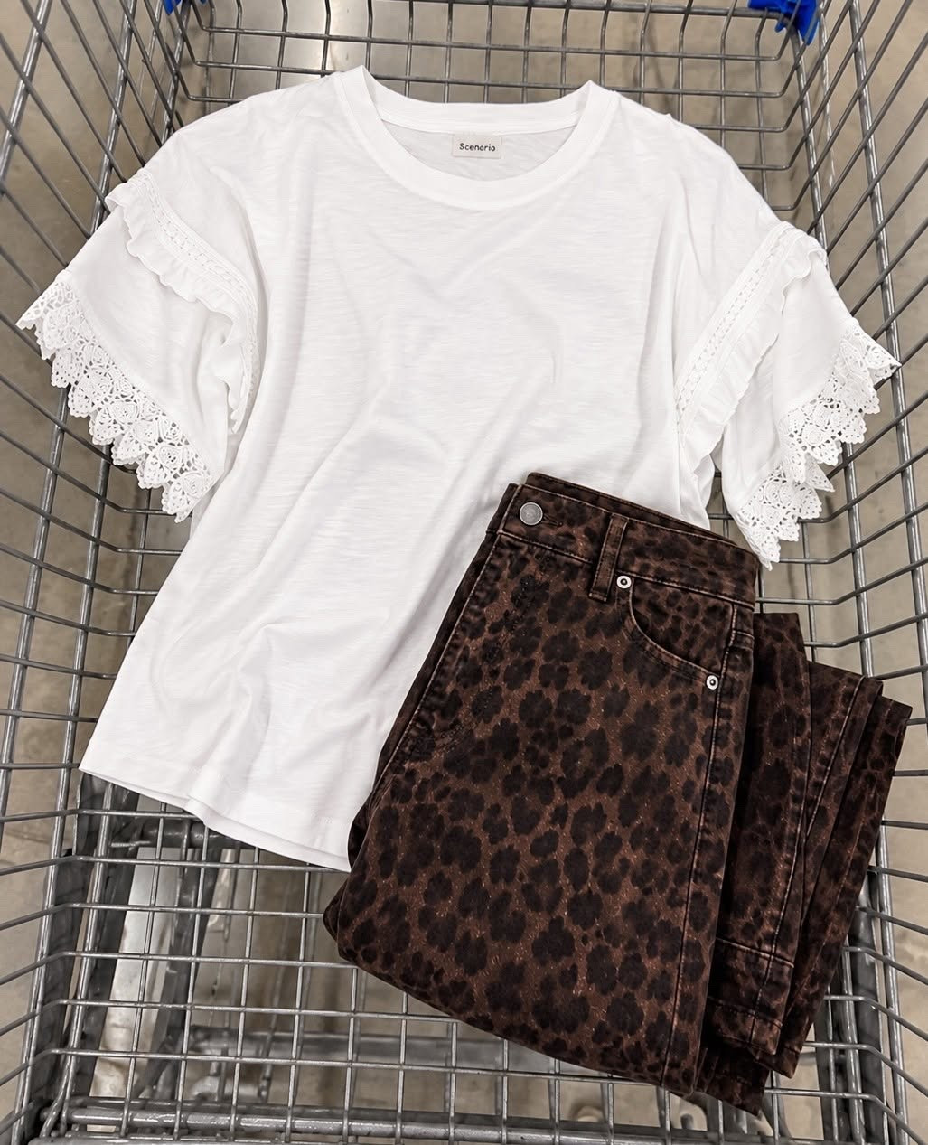 This outfit is SO cute