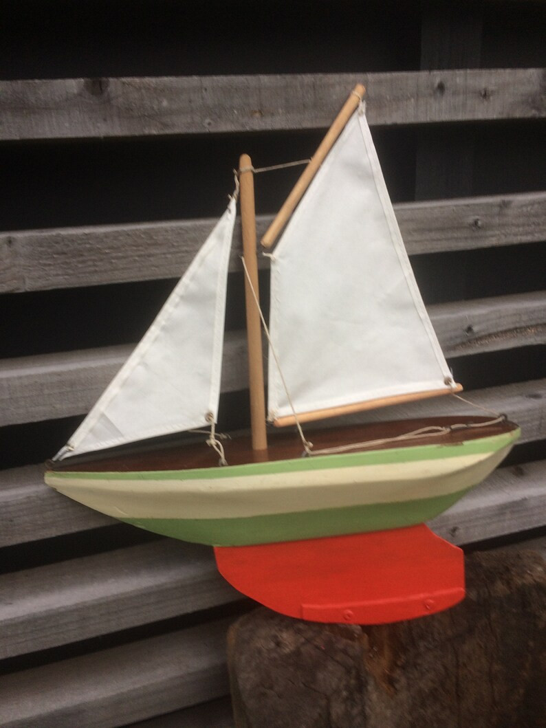 Pond Yacht - Etsy | Etsy (US)