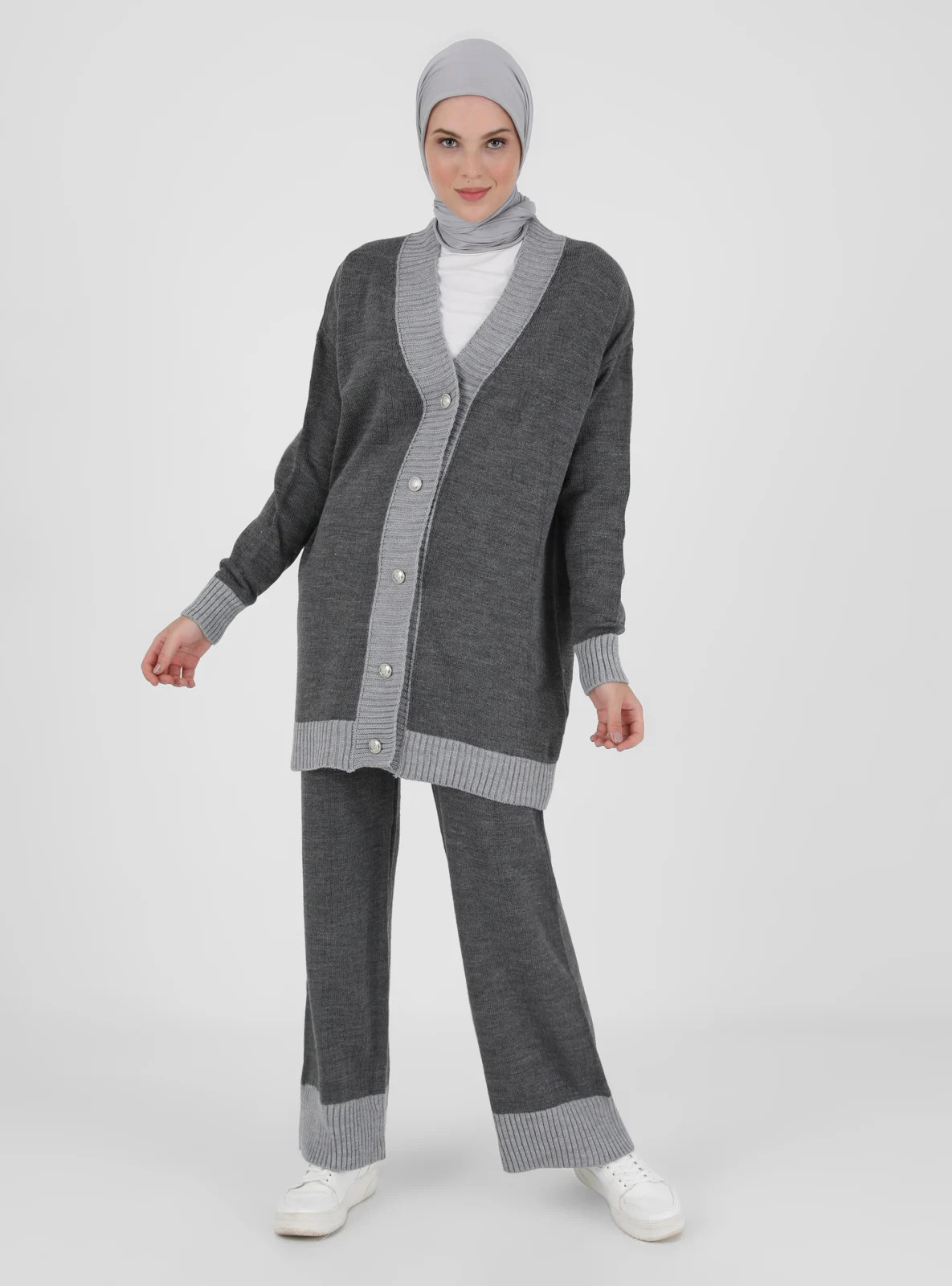 Unlined - V neck Collar - Knit Suits | Modanisa (US)