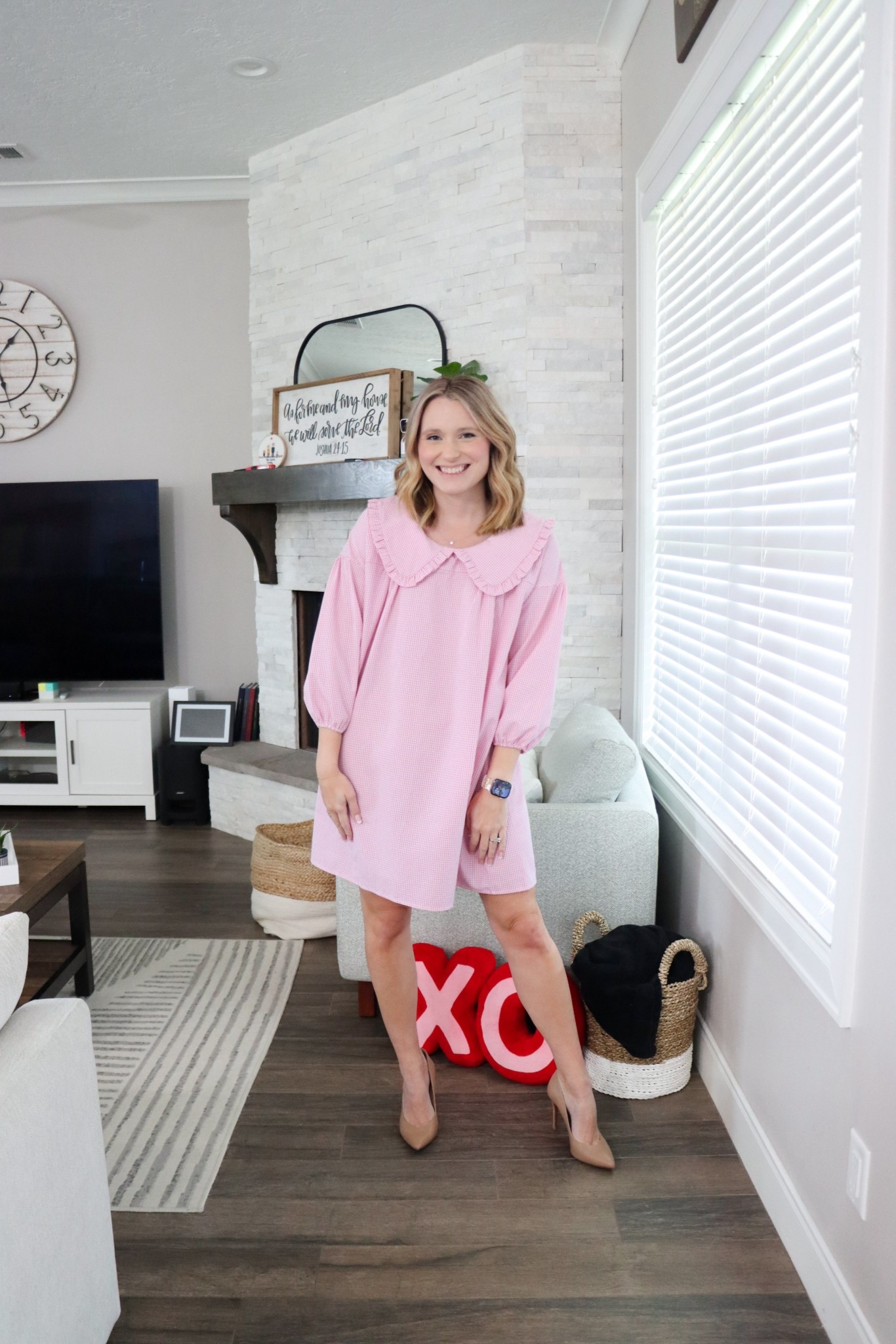 How pretty is this light pink dress! So cute and flattering! Loving the collar detailing!

#LTKgrwm #LTKootd #LTKValentine