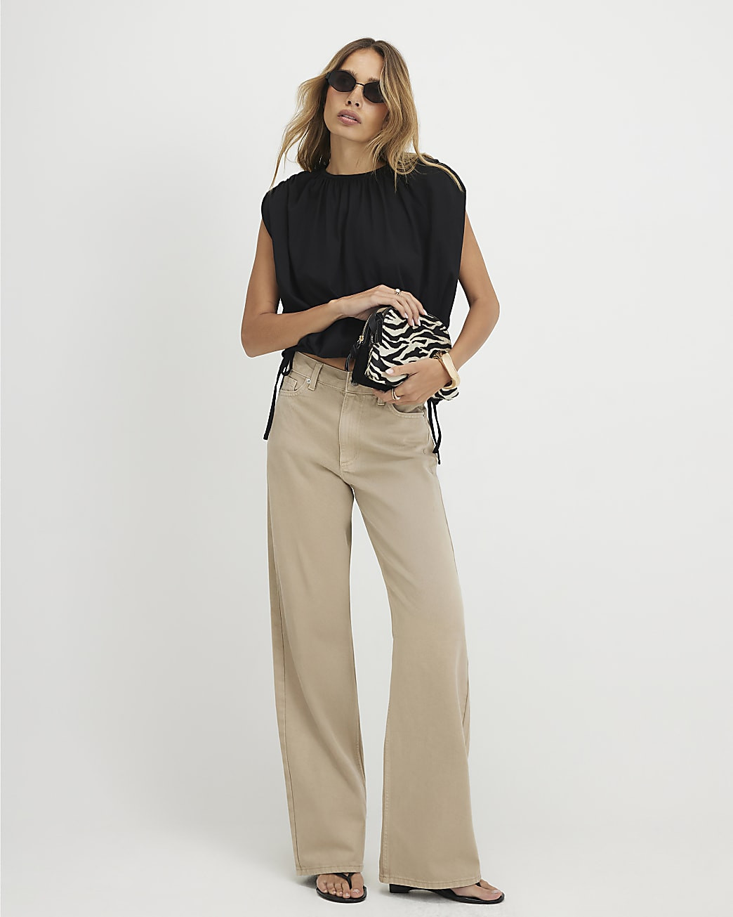 Beige High Waisted Relaxed Straight Leg Jeans | River Island UK & IE