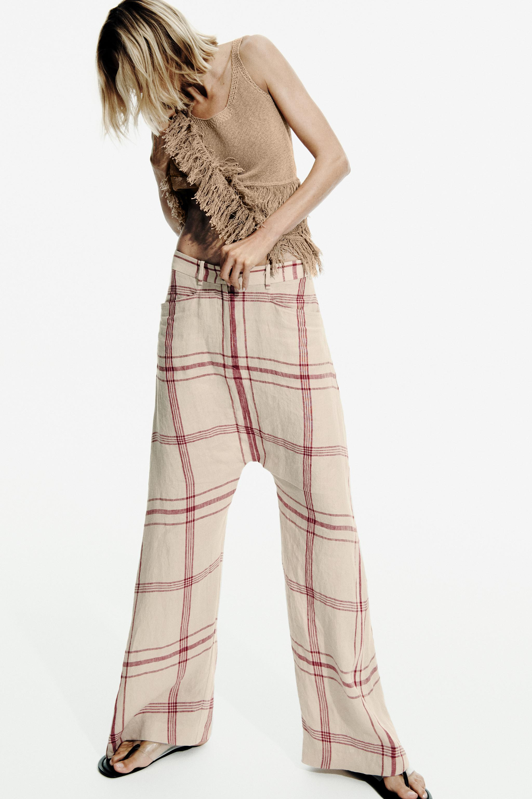 Model height: 179 cmFlat sandals. Vinyl front strap with toe divider. Finished with a round toe.S... | Zara UK