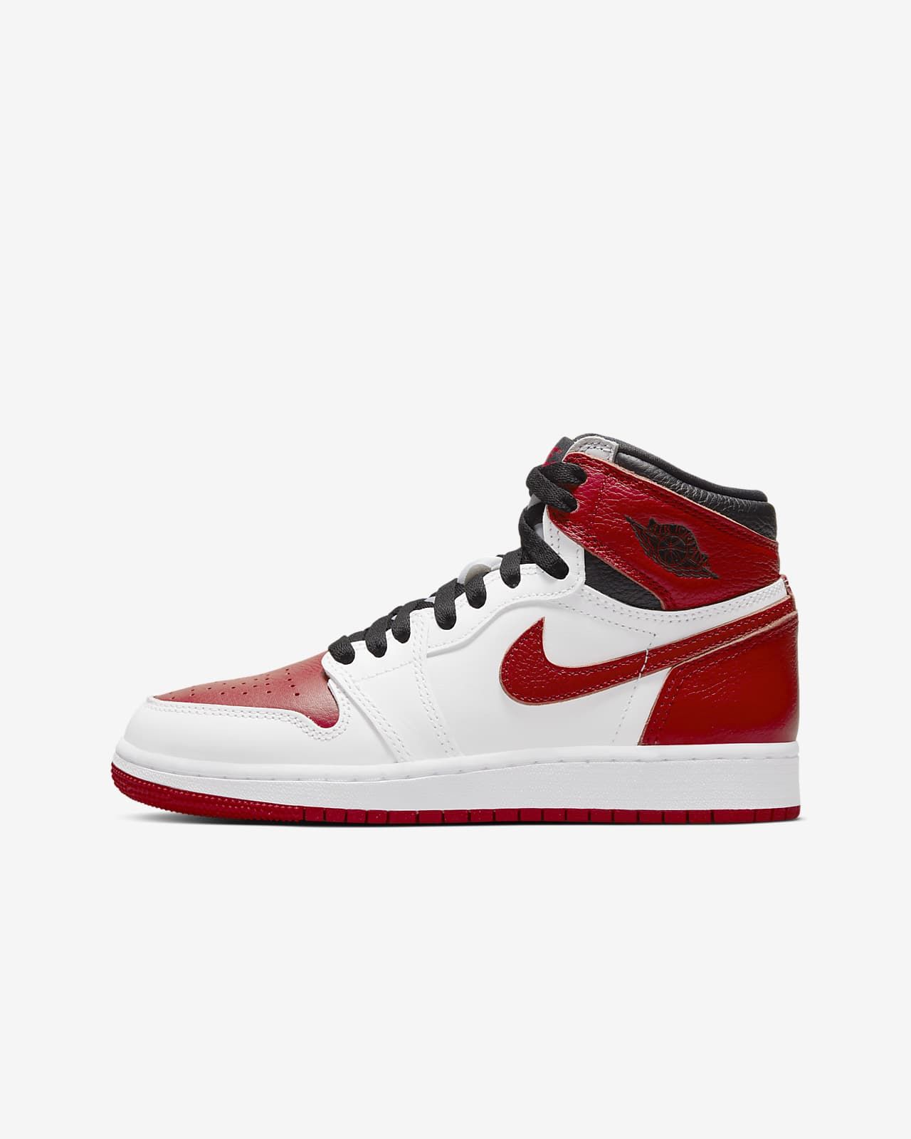 Air Jordan 1 Retro High OG Boys' Shoe. Nike.com | Nike (US)