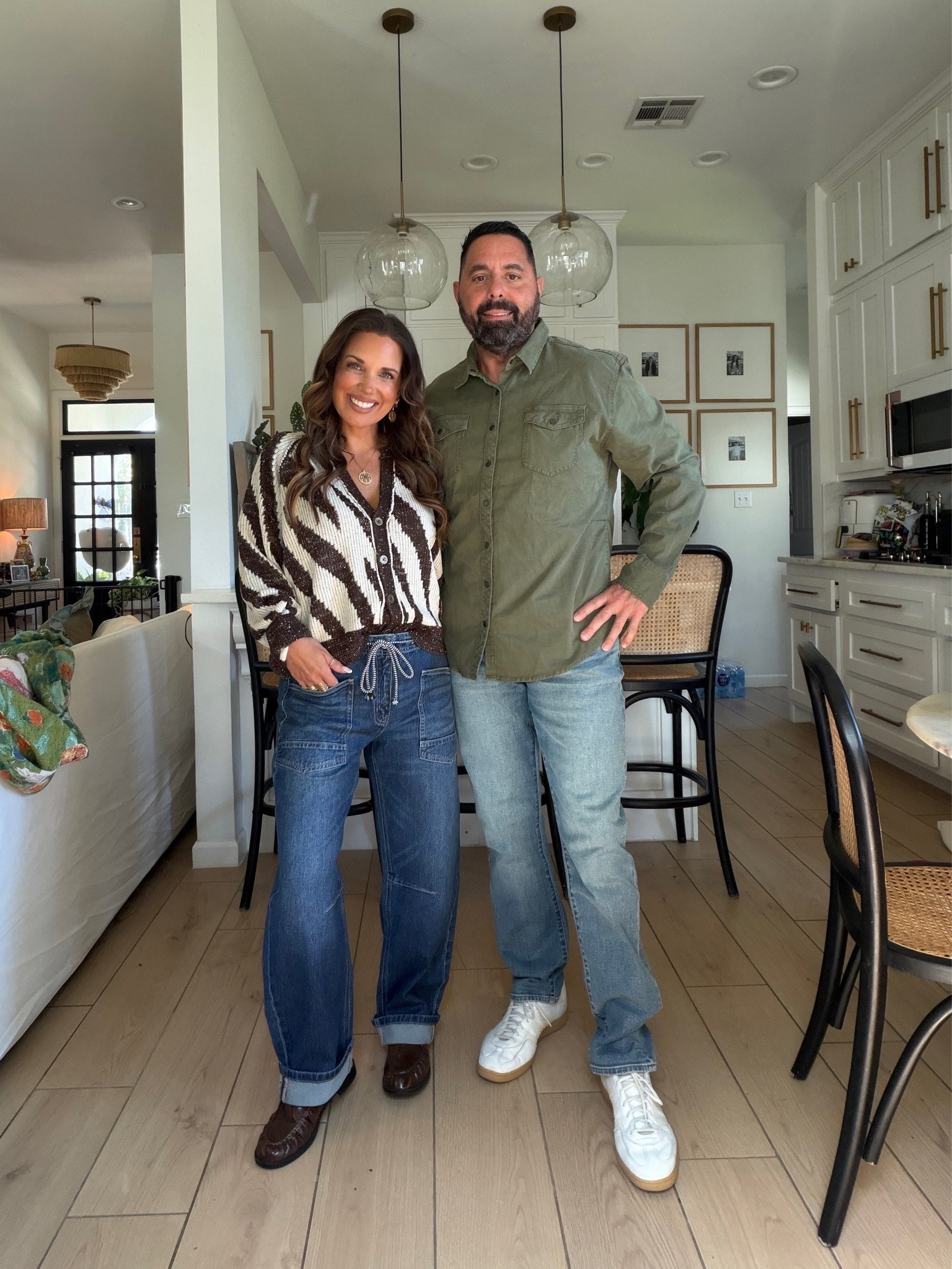 Date day, but make it a @buckle shopping trip!!! We picked out a few fall outfits for each other that are so cute!!! Shopping with your husband counts as quality time, right? 
Sizing in everything runs true to size. 
I’m Wearing medium in tops & size 6/27 in jeans. 
Mike is wearing xlarge in tops & size 36x32 or large in bottoms.