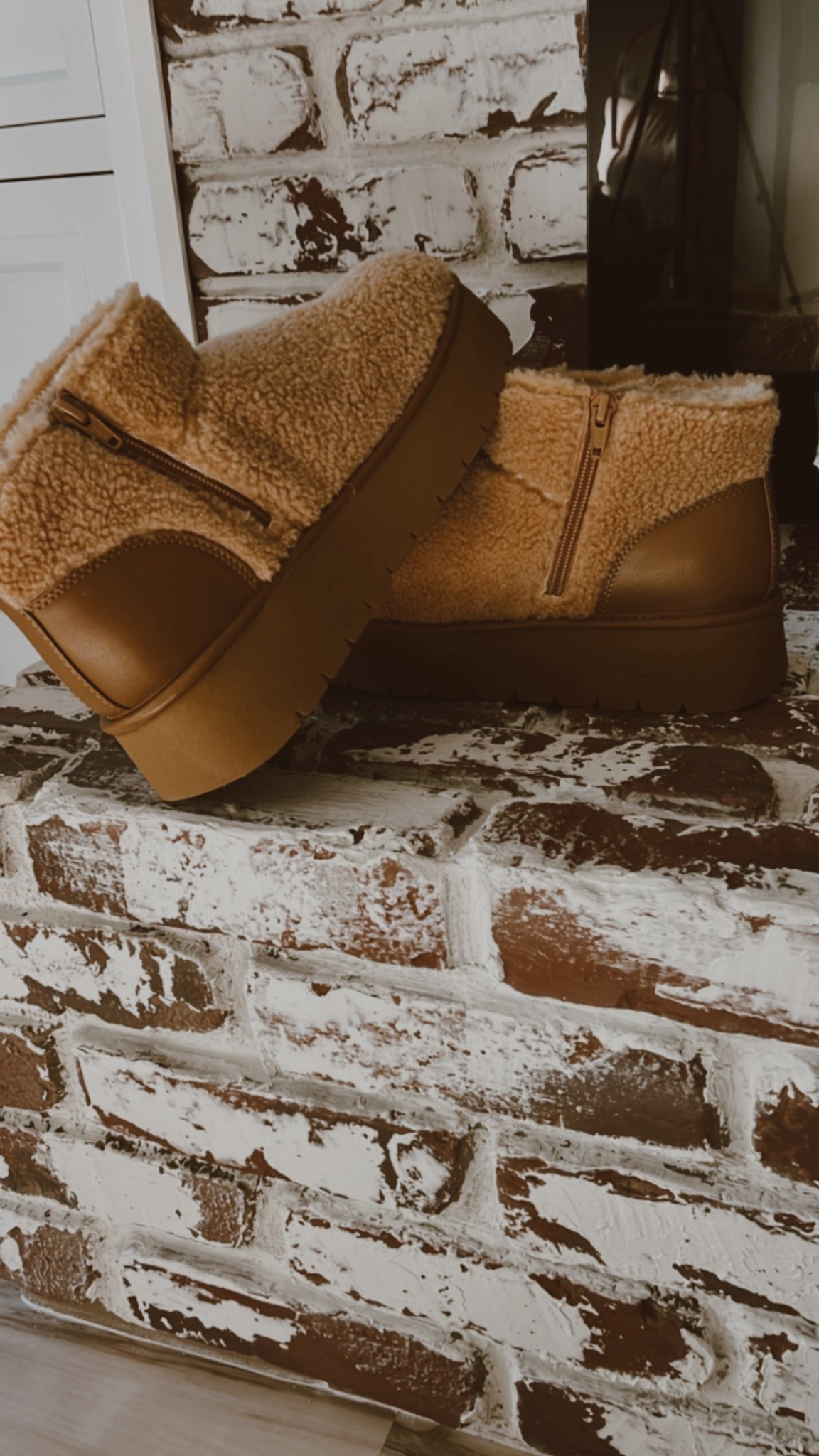 Sherpa Boots 

#LTKFindsUnder50 #LTKootd #LTKmomlife