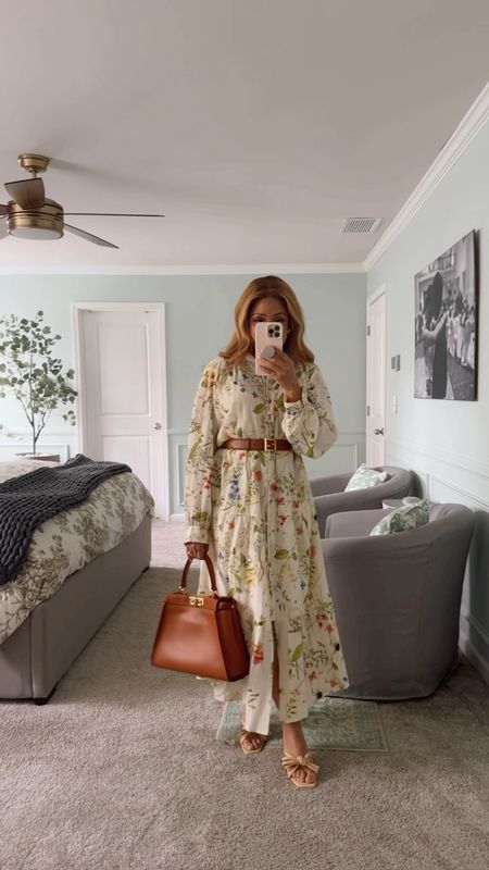 One of my favorite floral print dresses in my closet right now 🥰 the sleeveless version is still available along with some other good floral print options under $60 🙌🏽

#LTKfindsunder100 #LTKfindsunder50