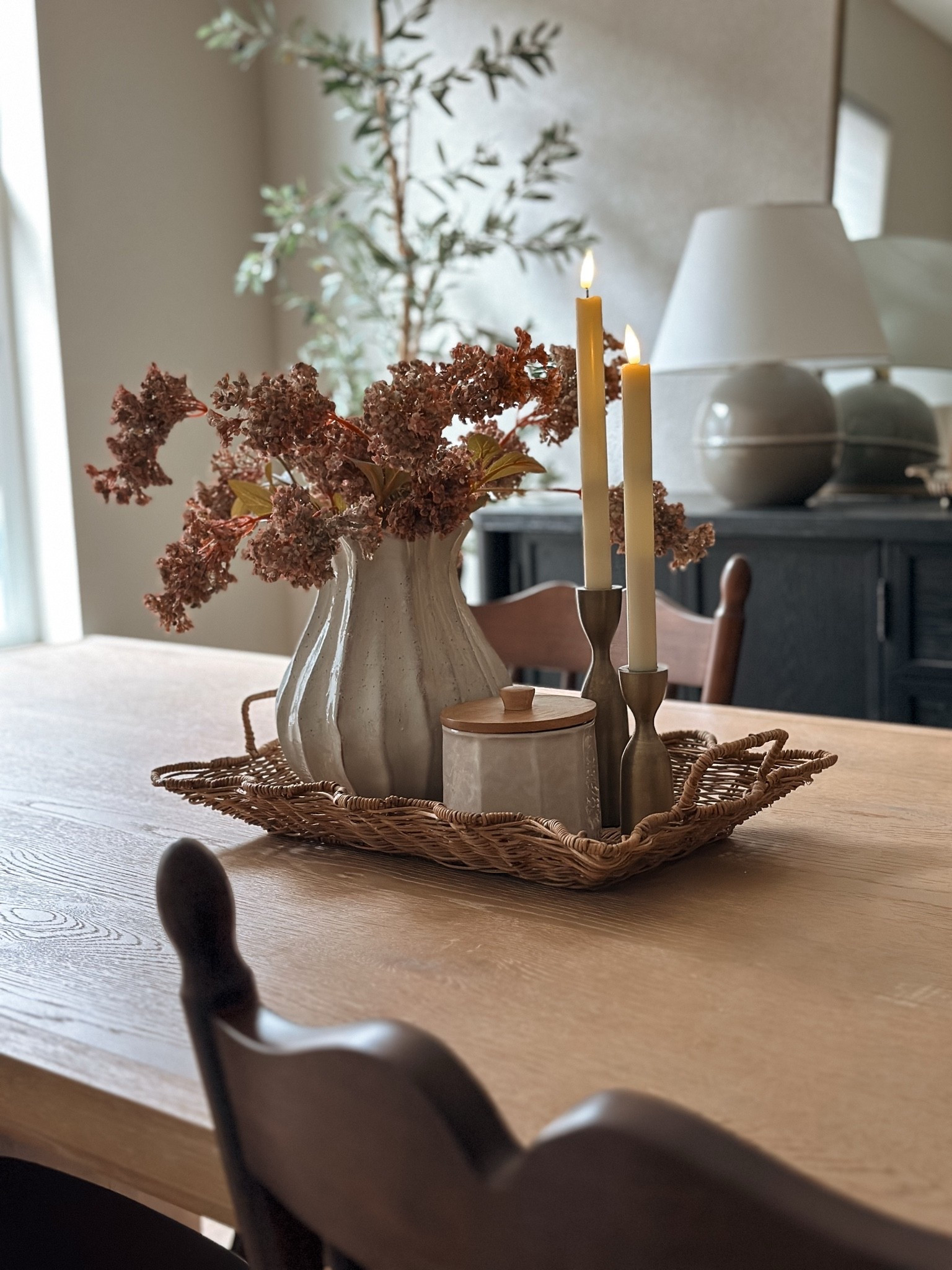 Dining table centerpiece ✨

#LTKHome #LTKSeasonal #LTKmomlife