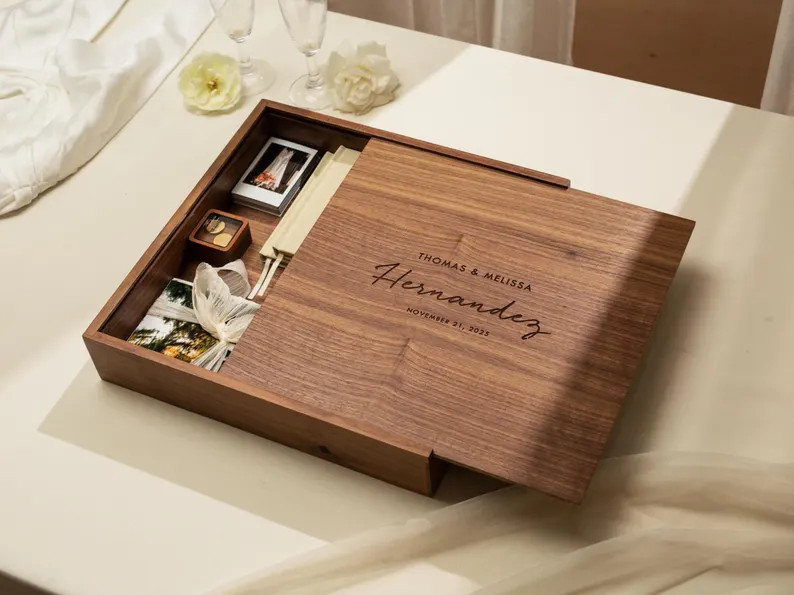 Wedding Memory Box - Engraved Walnut Wood Keepsake Storage Box for Photos Cards Letters, 5 Year 5... | Etsy (US)