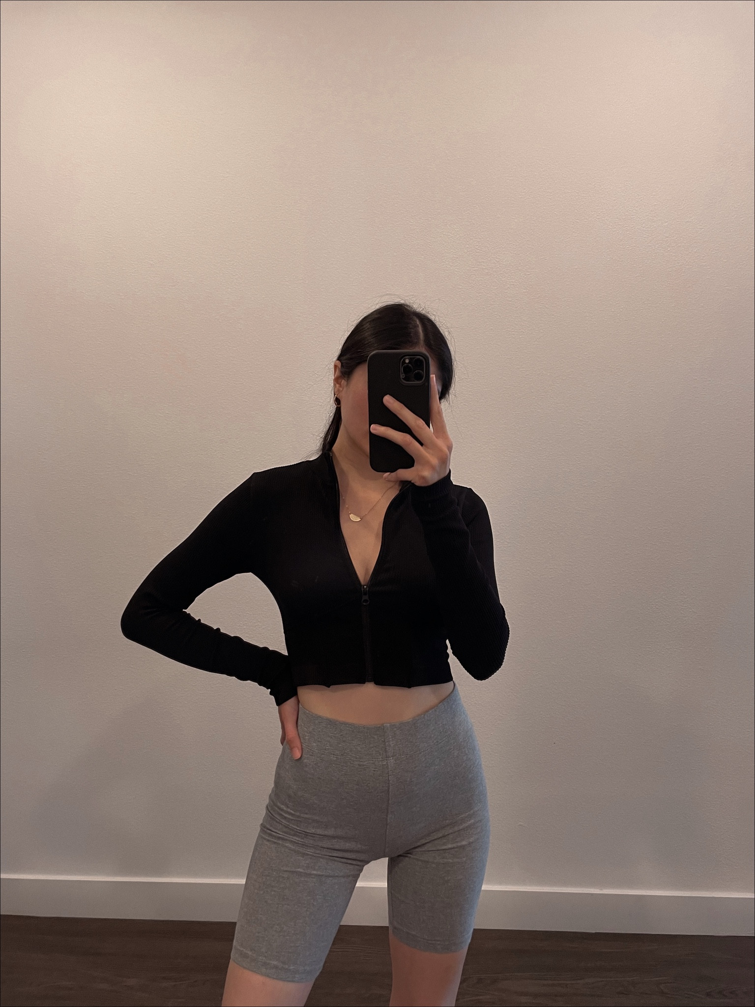 Cropped active jacket (s) biker shorts (s) #croppedjacket #bikershorts #activewear #forever21 

#LTKfit #LTKsalealert #LTKstyletip