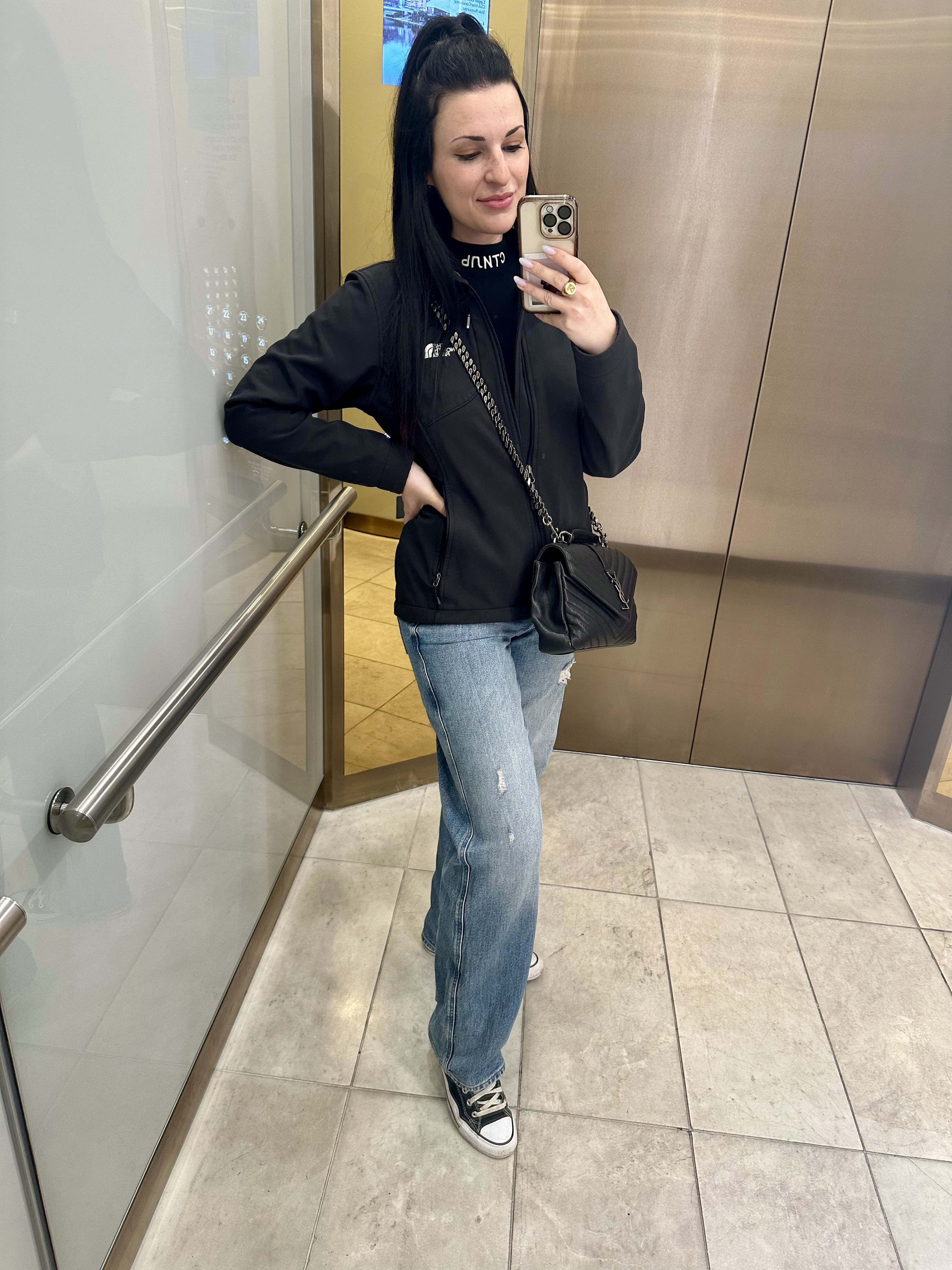 Keeping it cute and casual for a day filled with feeding kangaroos and holding baby koalas. 🇦🇺 

#LTKCyberWeek #LTKTravel #LTKStyleTip