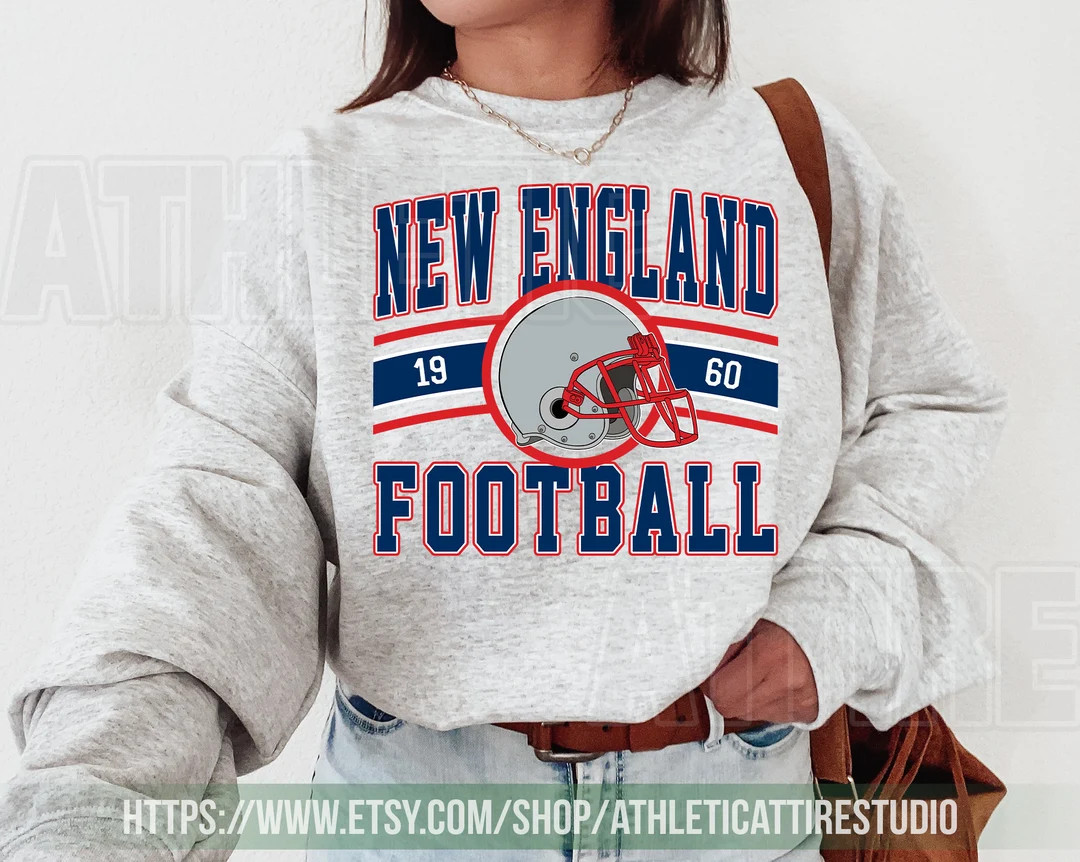 New England Football Vintage Sweatshirt T-shirt,the Pats T-shirt,vintage New England Fan Gift Cre... | Etsy (US)