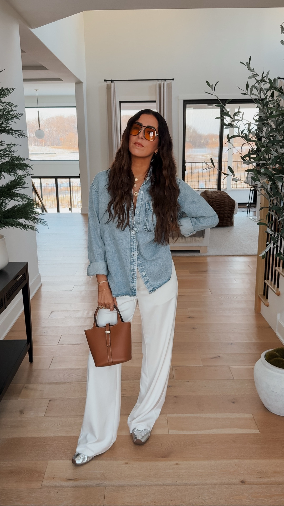 Sharing the Aritzia Lodge pants, and the pull on pants from target that looks so similar! The biggest difference is the target pants are not wrinkle resistant like the Aritzia pants. Wearing a small tall. I am 5 foot eight wearing a medium in the target jean shirt.

#LTKOver40 #LTKootd #LTKWorkwear