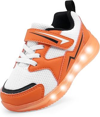 YESKIS Toddler Boys Girls Light Up Shoes LED Flashing Lightweight Mesh Breathable Adorable Runnin... | Amazon (US)