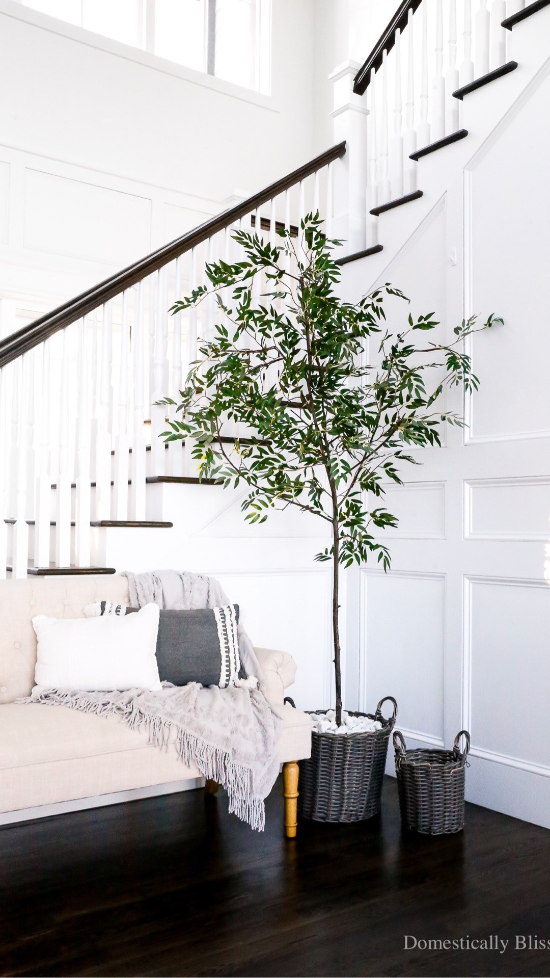 How to Fill an Indoor Planter by repurposing a variety of objects around your home.

See details:
https://domesticallyblissful.com/how-to-fill-an-indoor-planter/



#LTKSeasonal #LTKvlog #LTKHome