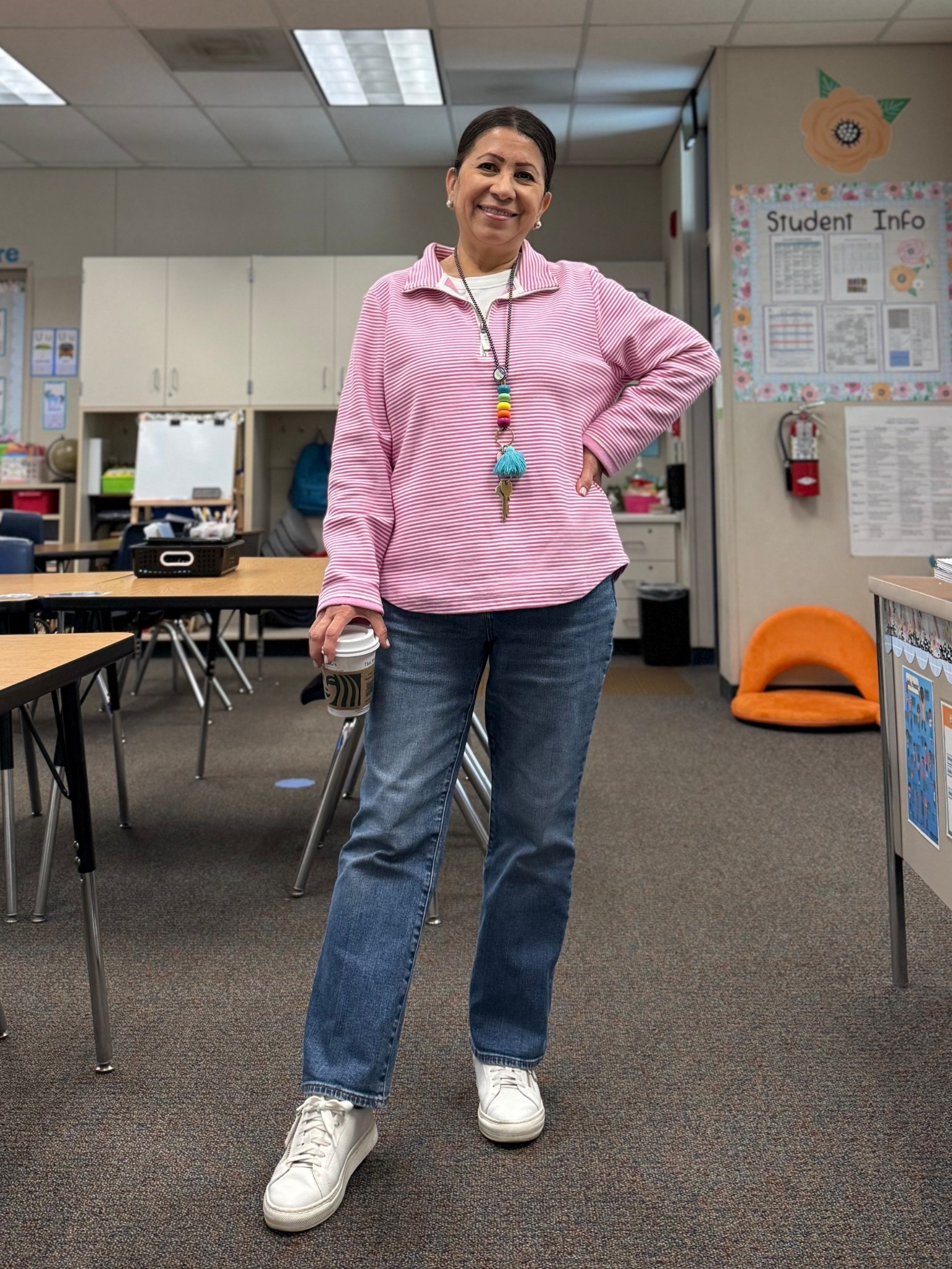 Casual teacher ootd ✏️🍏



J.Crew striped pullover 
Casual Friday | casual teacher outfit | teacher outfit idea | spring outfits 





#LTKootd #LTKPetite #LTKSaleAlert