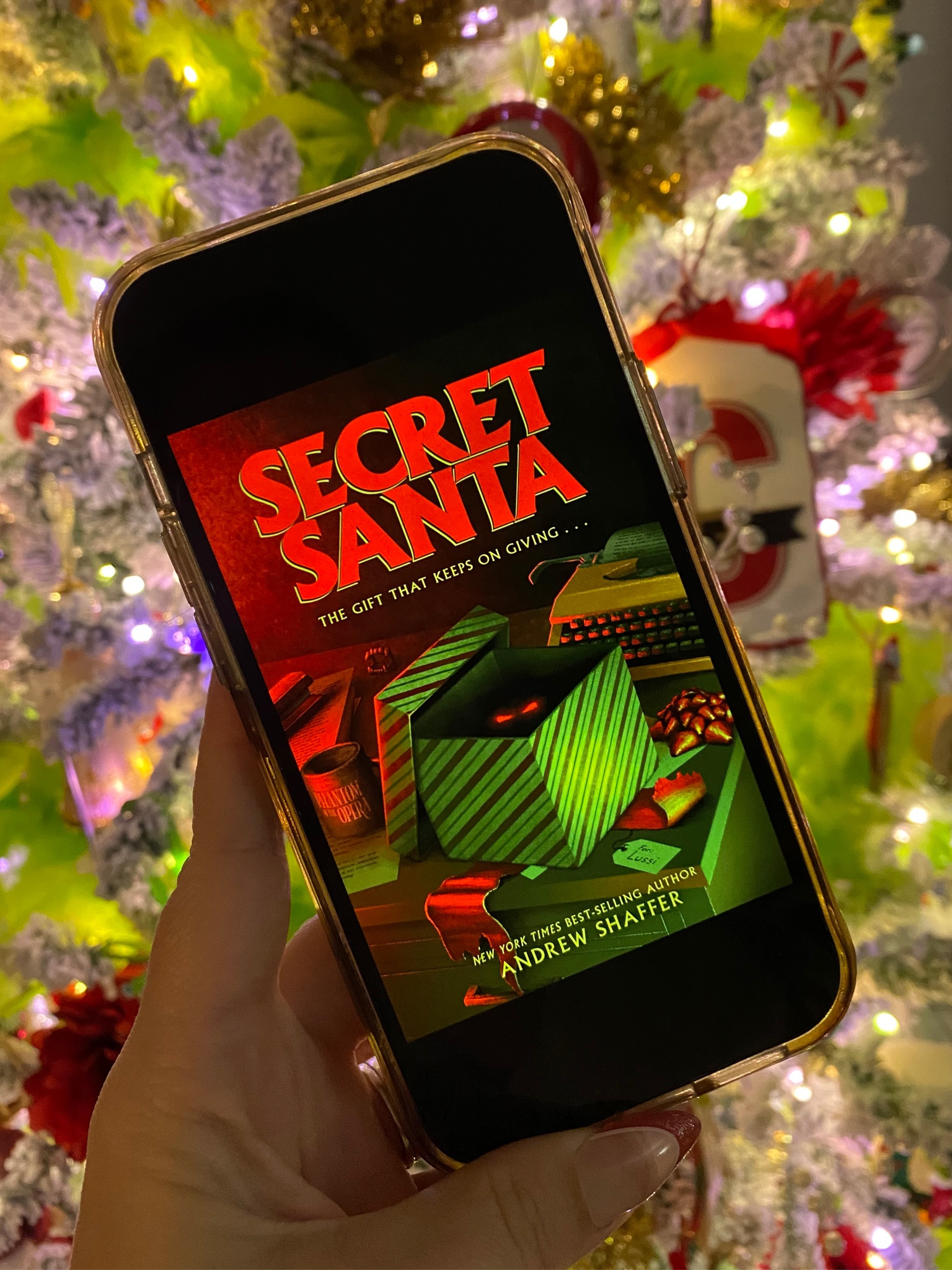 Currently reading 📖🎅🏻🎄

#LTKSeasonal #LTKfindsunder50 #LTKHoliday