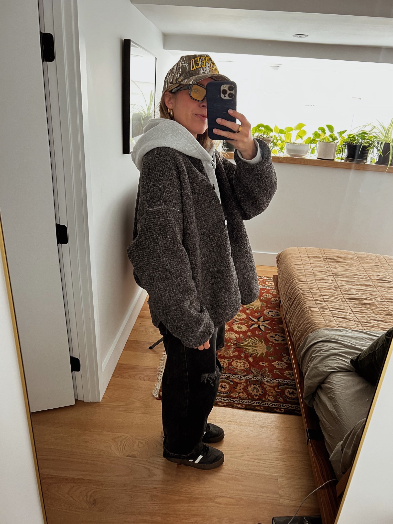 M jacket
L hoodie