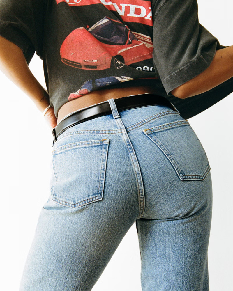 Curve Love Mid Rise 90s Straight Jean | Abercrombie & Fitch (US)
