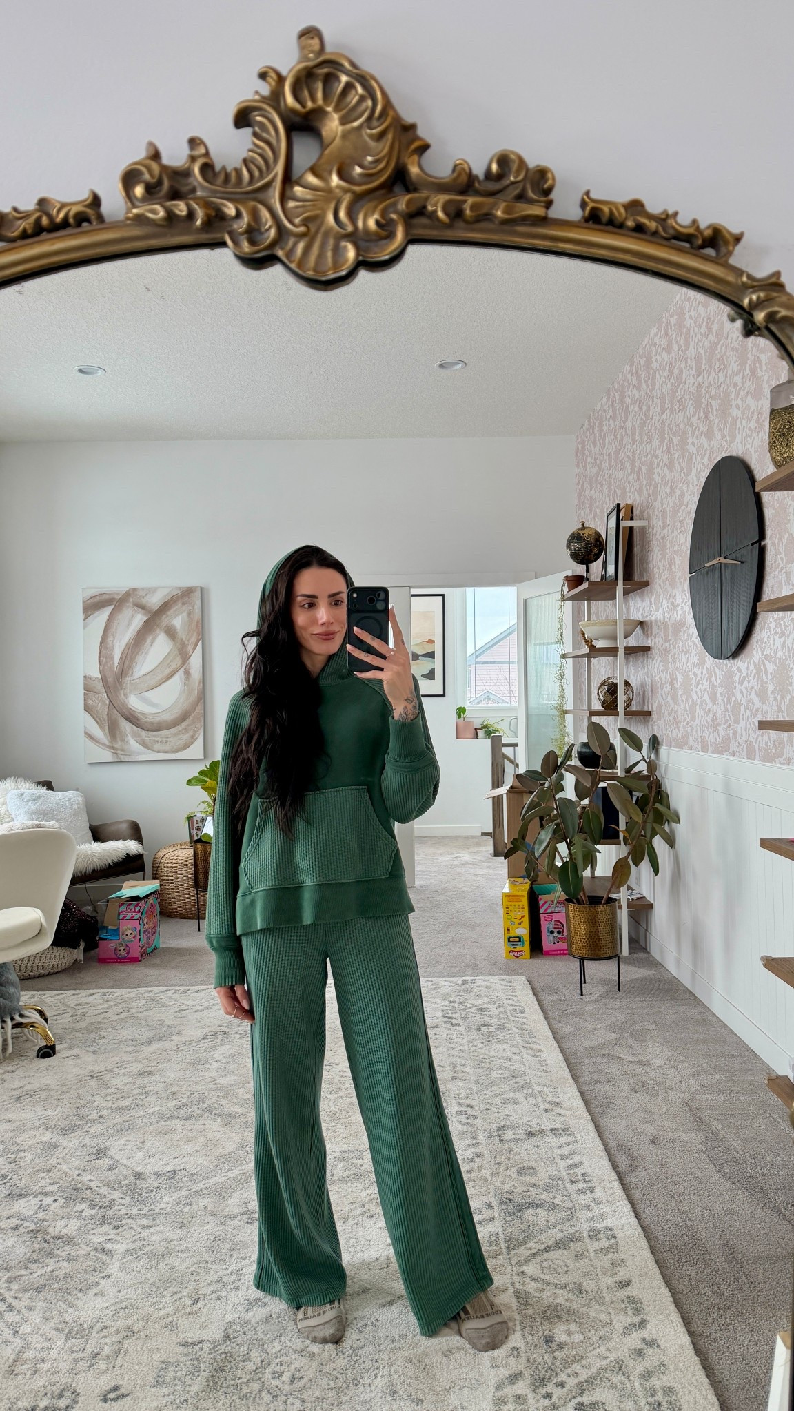 The cutest coziest waffle sweatsuit !!! Lots of sizes sold out but I linked pieces with the same fabric, feel and colour 

#LTKsale #LTKcanada #LTKwinter