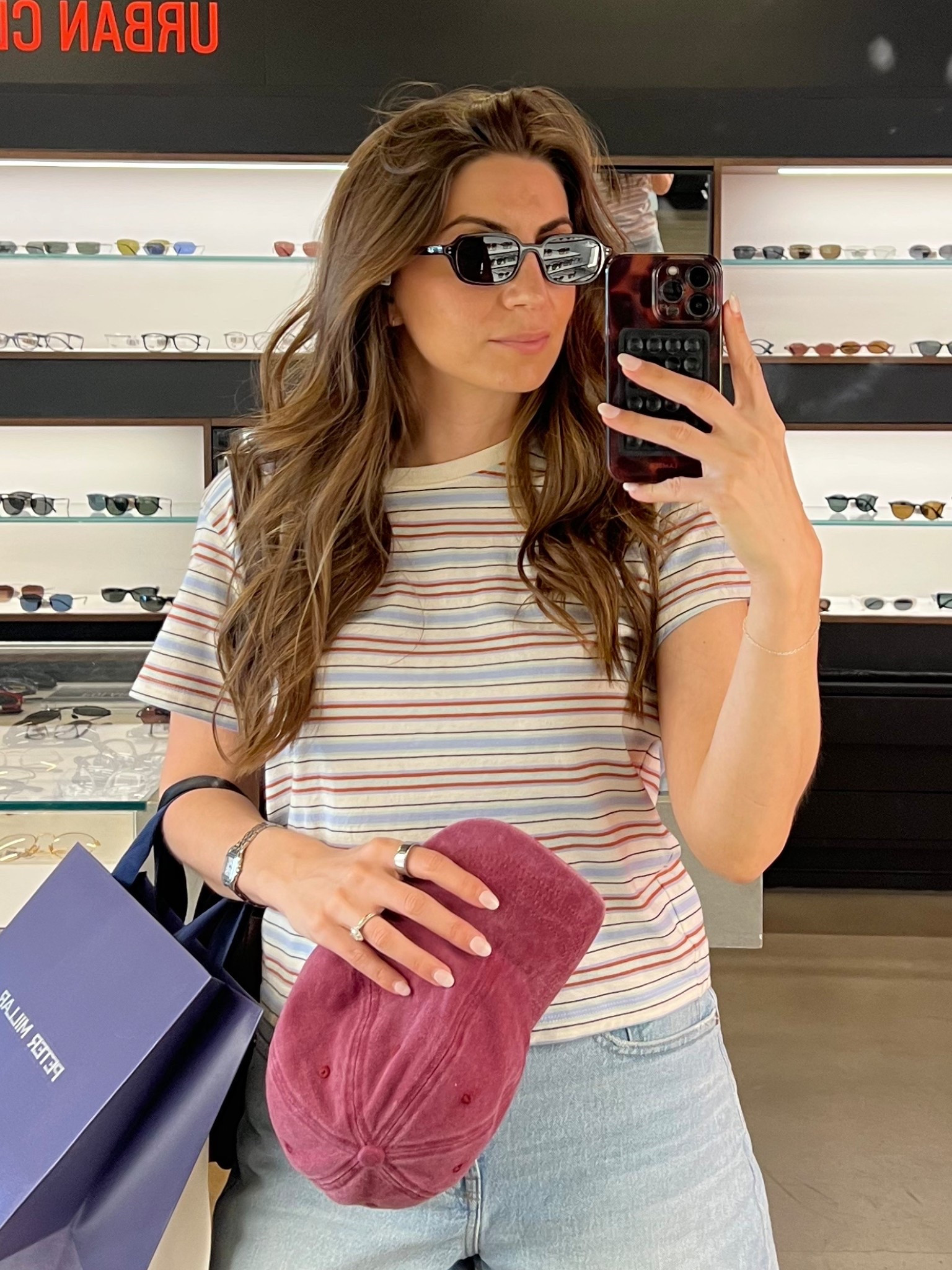 Perfect cotton tee from Antho and new sun glasses form Ray Ban!