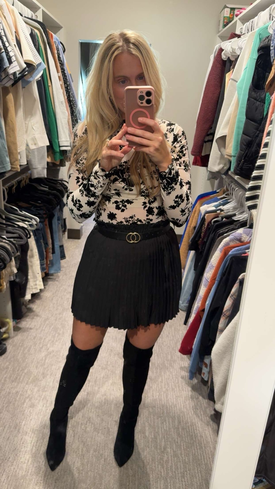 Wearing a size medium in the skirt + the top! 

#holiday #thanksgiving #christmas

#LTKParties