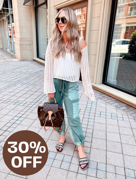 My favorite green joggers are 30% off! Wearing size small petite, runs big, size down if in between sizes! 5’4” for reference!

Anthropologie, joggers, best seller, Black Friday 

#LTKsalealert #LTKstyletip #LTKfindsunder100