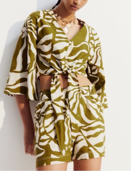 Green patterned linen shorts 

#LTKfindsunder50 #LTKstyletip #LTKSeasonal
