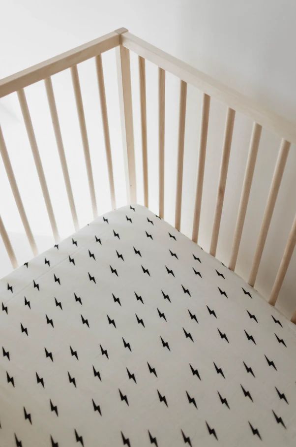 White & Black Lightning Bolt | Crib Sheet | Forever French