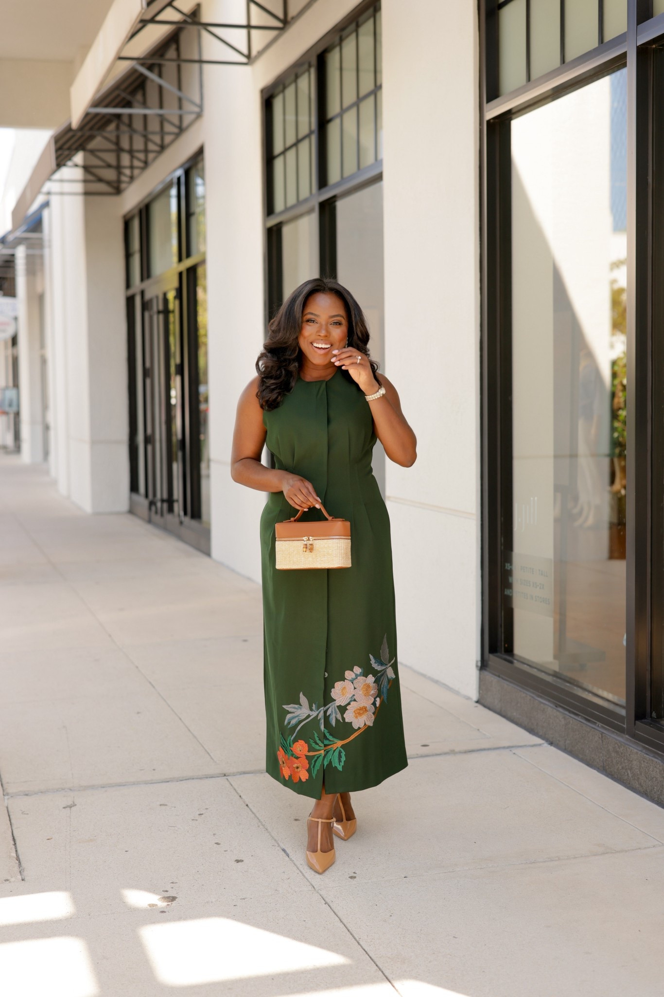 The kind of dress that makes getting dressed feel easy. Classic silhouette, fresh spring color, this green midi is a yes! @Tuckernuck  #TuckernuckPartner #Spring #ClassicStyles 

#LTKSeasonal #LTKootd