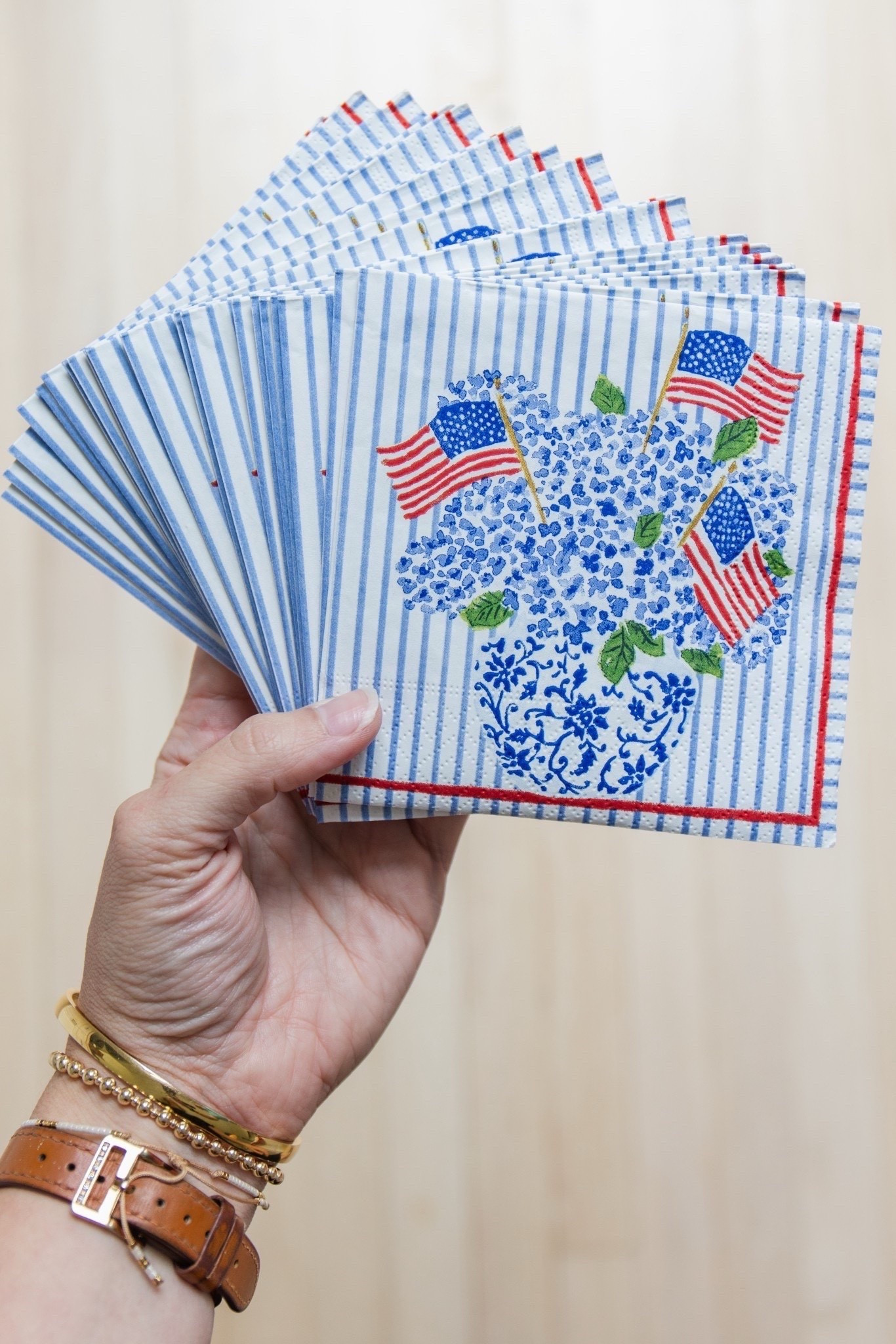 Entertaining during the summer holidays? These are just right! 🇺🇸 #archedmanor #modernhome #neutralhome #homedecor #casualstyle #neutralstyle

#LTKSeasonal