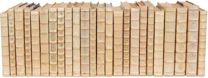 24902 Ivory White Leather And Paper Decorative Books Set Of 24 | 1stopbedrooms