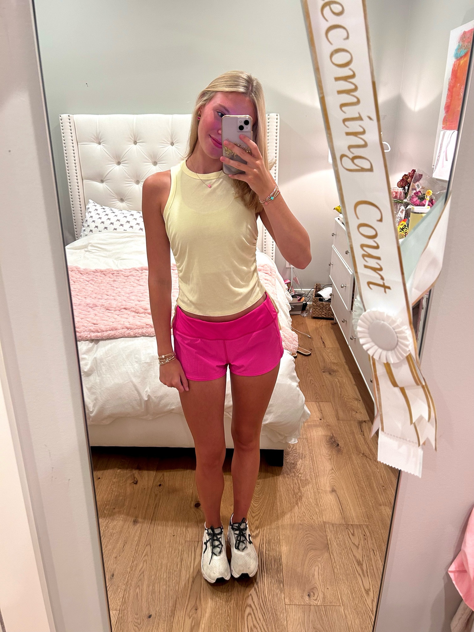 wearing a size small in top and size 6 2.5in in shorts! ☺️☺️

#LTKFitness #LTKActive #LTKStyleTip