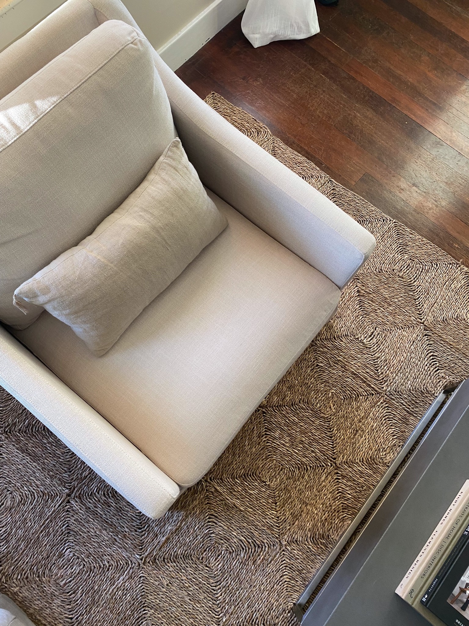 Accent chair situation looking nice n’ neutral 

#LTKhome