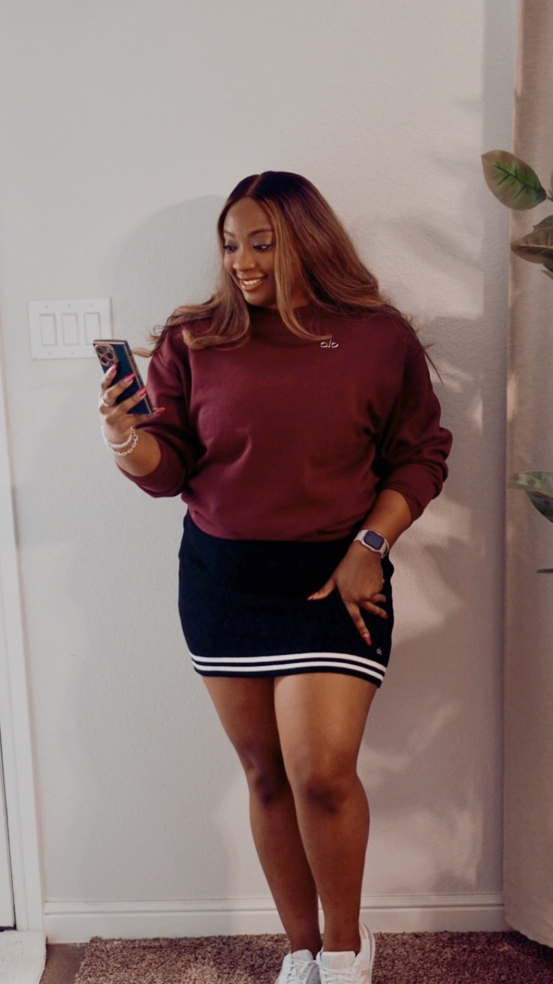 The burgundy ALO sweatshirt you’ll be reaching for on repeat 🍷 Cozy, chic, and easy to dress up or down. Linked here on LTK with a few other ALO staples I’m loving right now.