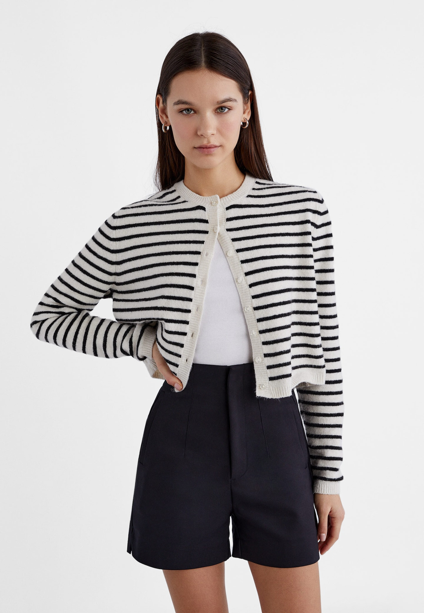 High-waist smart shorts | Stradivarius (UK)