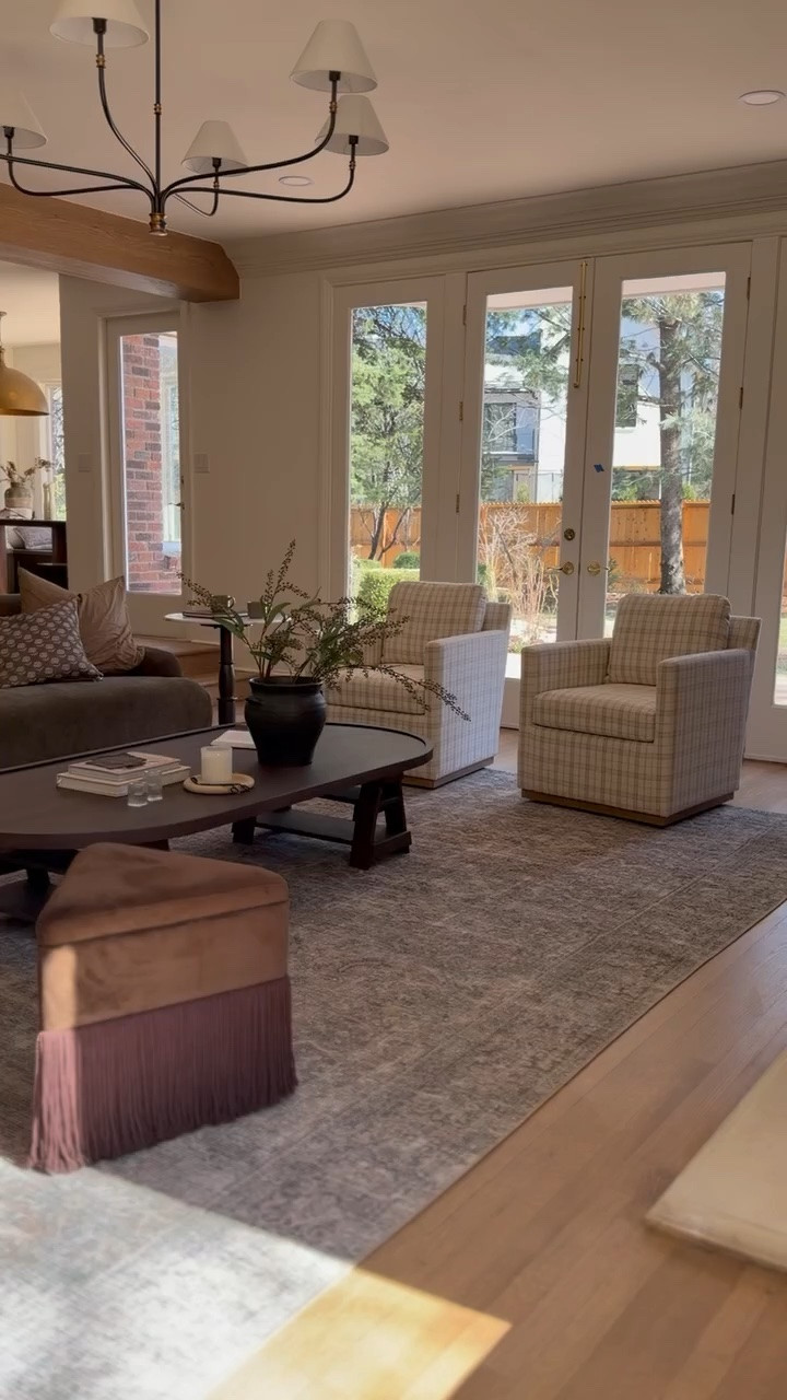 One of our most favorite rugs is on sale for Memorial Day!

Rug, area rug, living room rug, neutral, loloi

#LTKHome #LTKSaleAlert