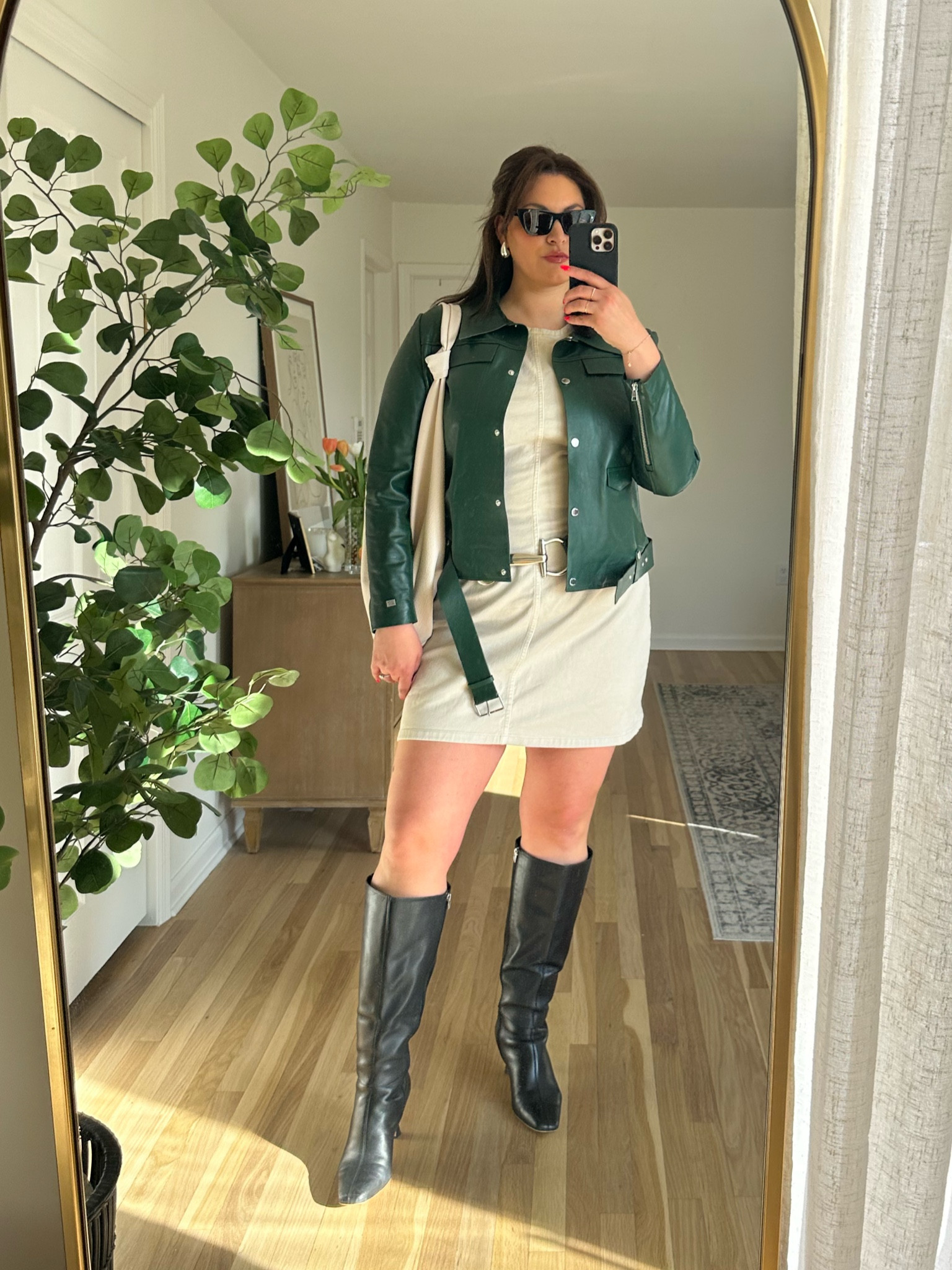 Linked it all!! Wearing an XL tall in the dress!! Xl in the belt!