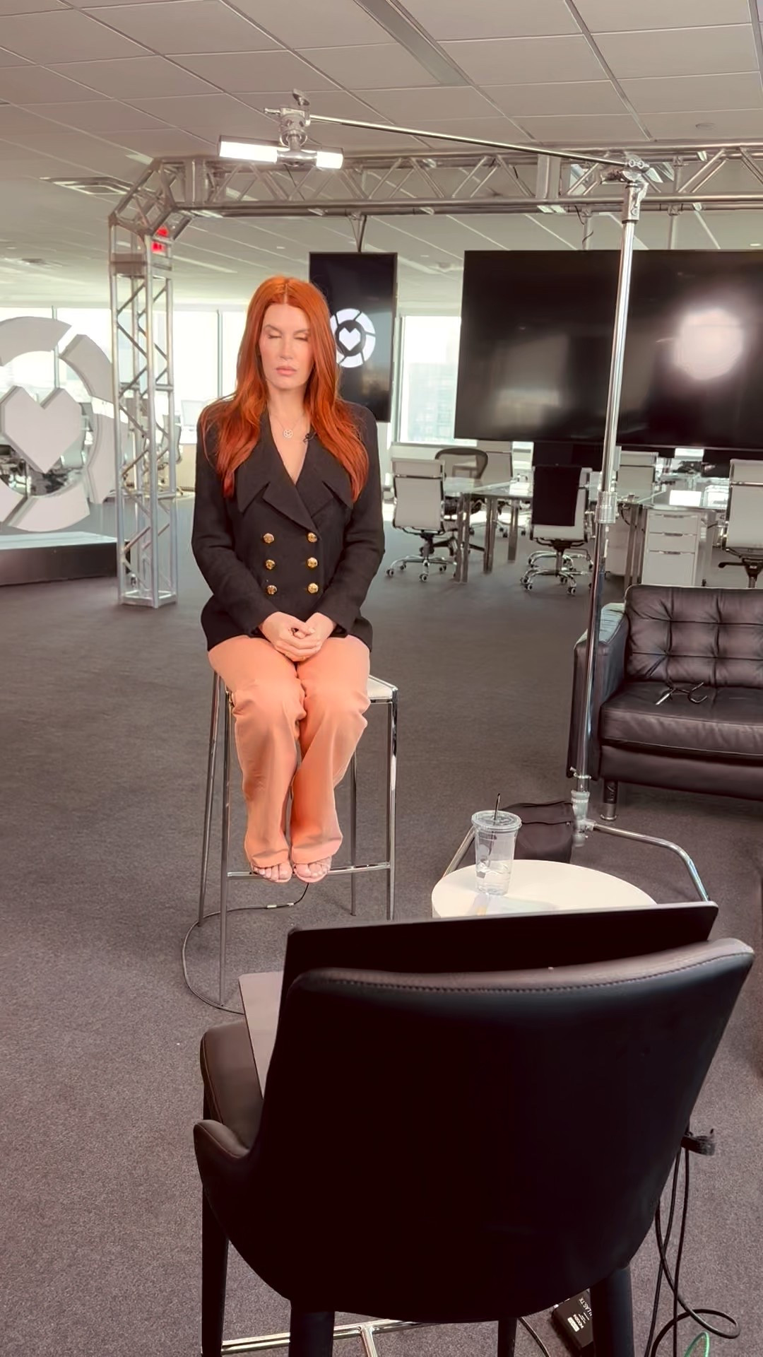 My on-air look today chatting with Bloomberg about the state of the consumer economy and what affordability really means in 2025.  📲🎥



#LTKWorkwear