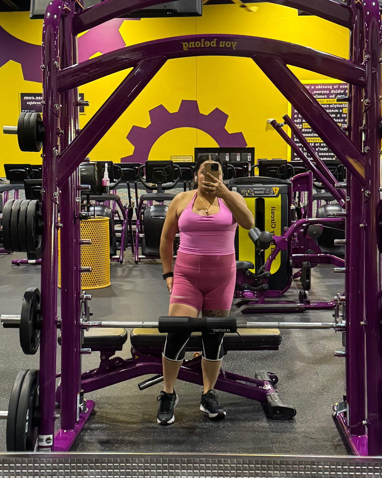 Today’s gym ootd 

Top : Tryto
Bottoms : Diosafit 
Shoes : Nike 

Knee sleeves : Nordic 


#workoutootd #gymfit #fitmom 
#amazonfind

#LTKMidsize #LTKActive #LTKFindsUnder100