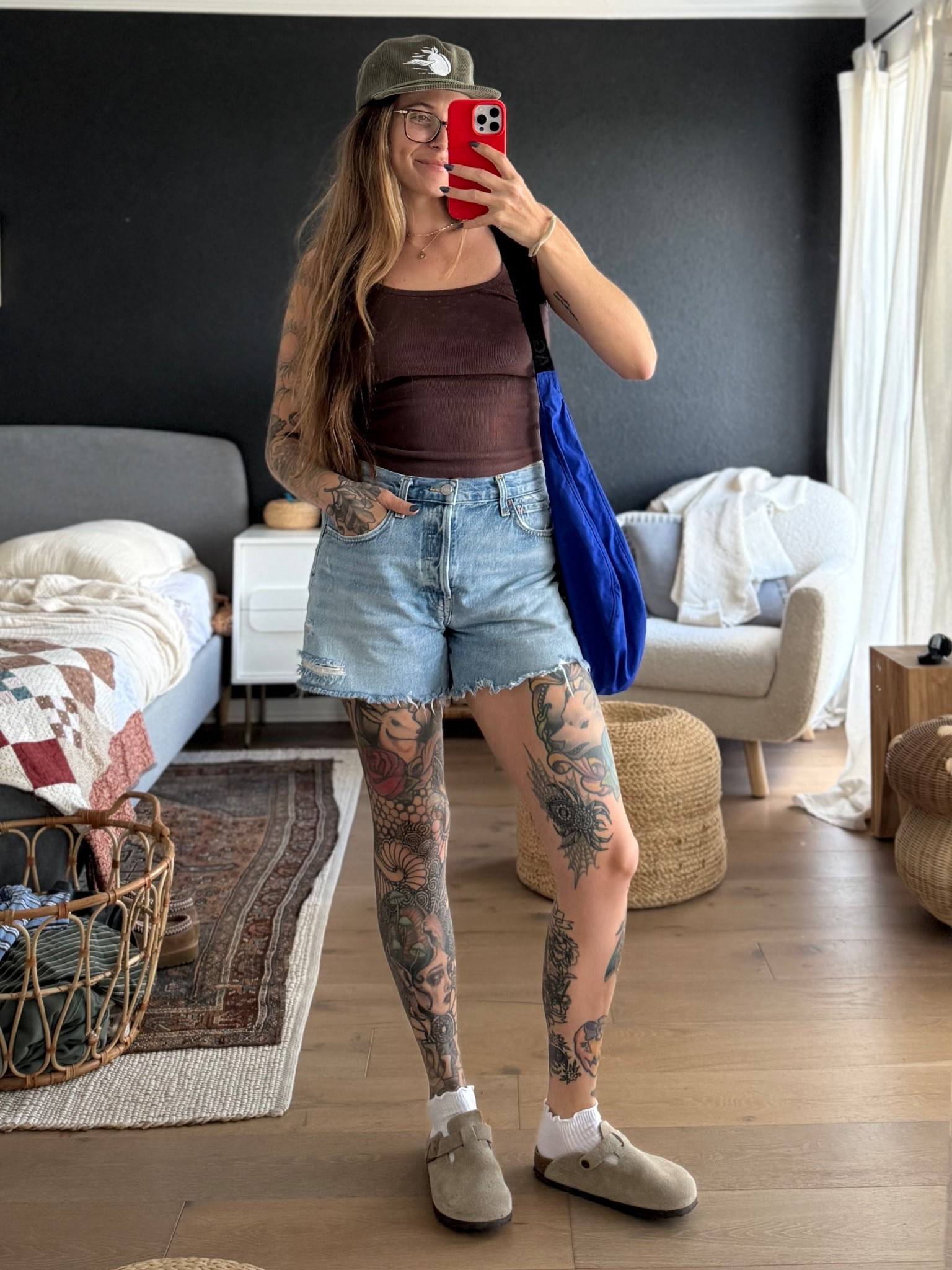 Wearing a M in tank and a 28 in shorts

#LTKTall #LTKmomlife