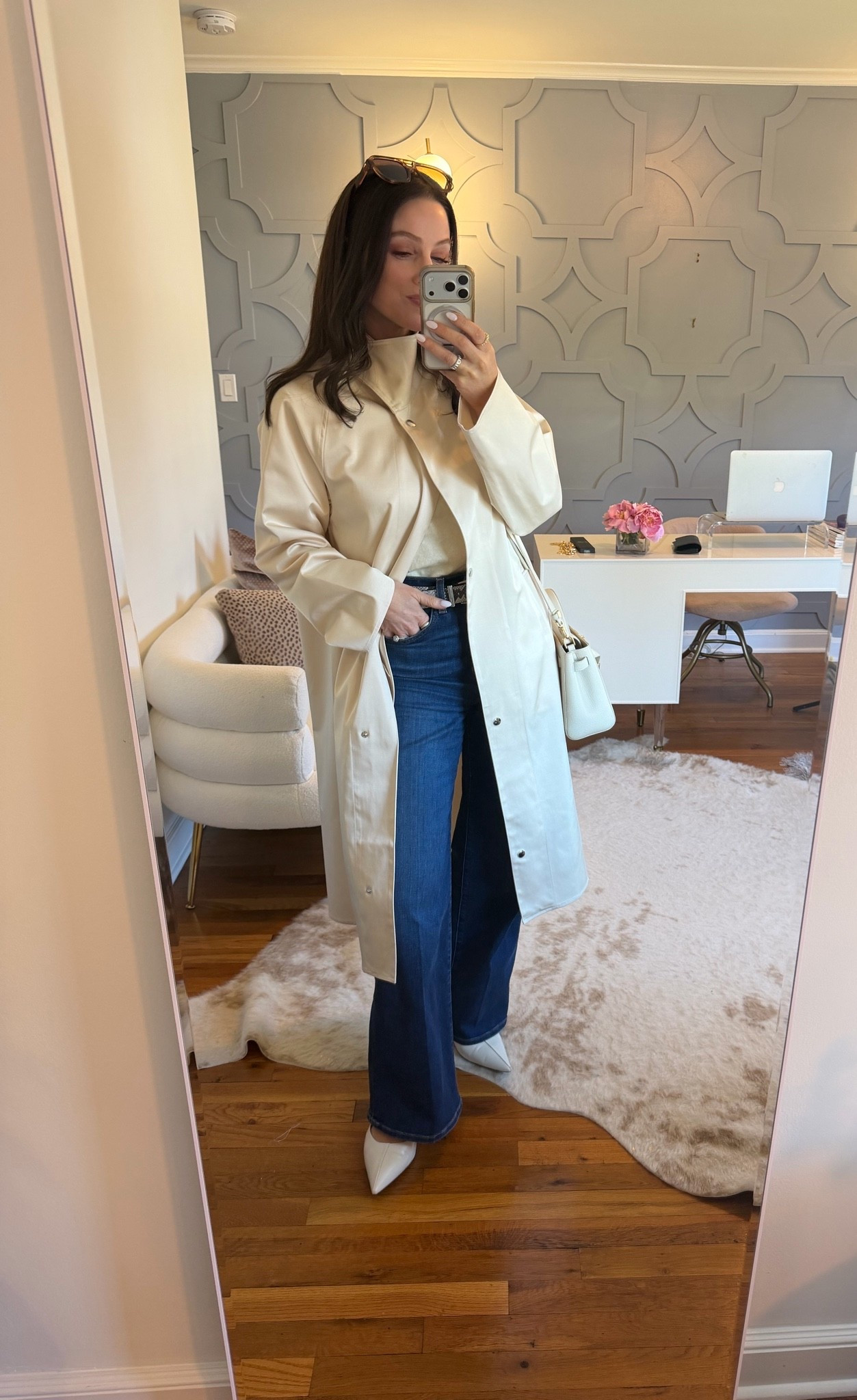 A chic transitional outfit!
Top: true to size 
Jeans: sized down one 
Jacket: size down one