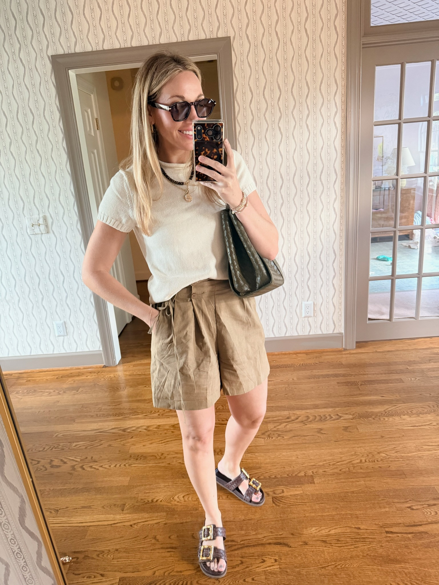 I love wearing an elevated casual outfit to run errands and get lunch with friends! This Amazon purse is a showstopper!

Wearing a medium in the shorts and top!

#TheSouthernSource #AmazonFashion #AmazonFinds 

 #LTKdayinmylife #LTKgrwm #LTKootd