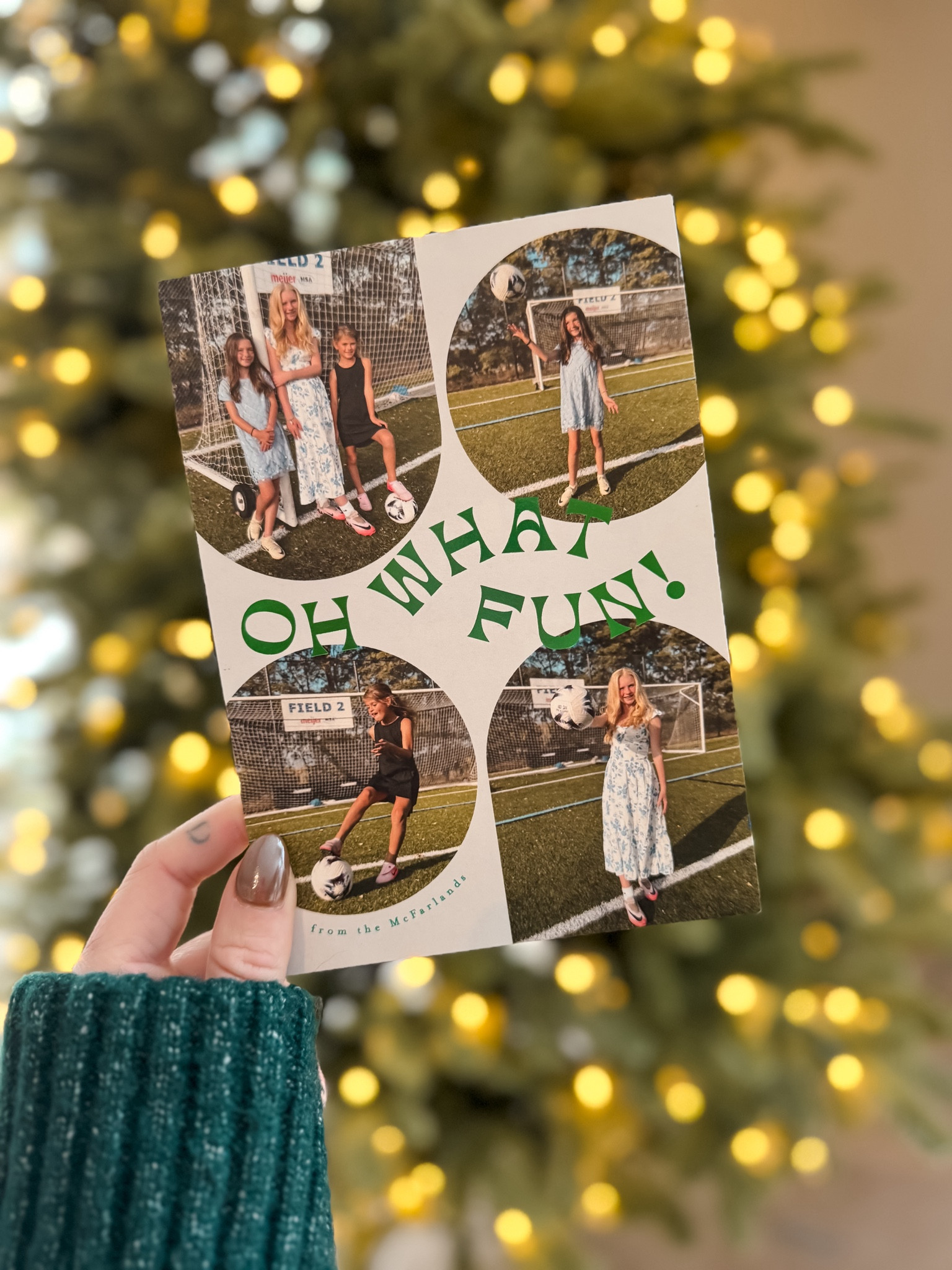 Save on minted holiday cards wirj code JENNAHOLIDAY2024 

Minted gold foil Christmas cards 

#LTKCyberWeek #LTKGiftGuide #LTKHoliday