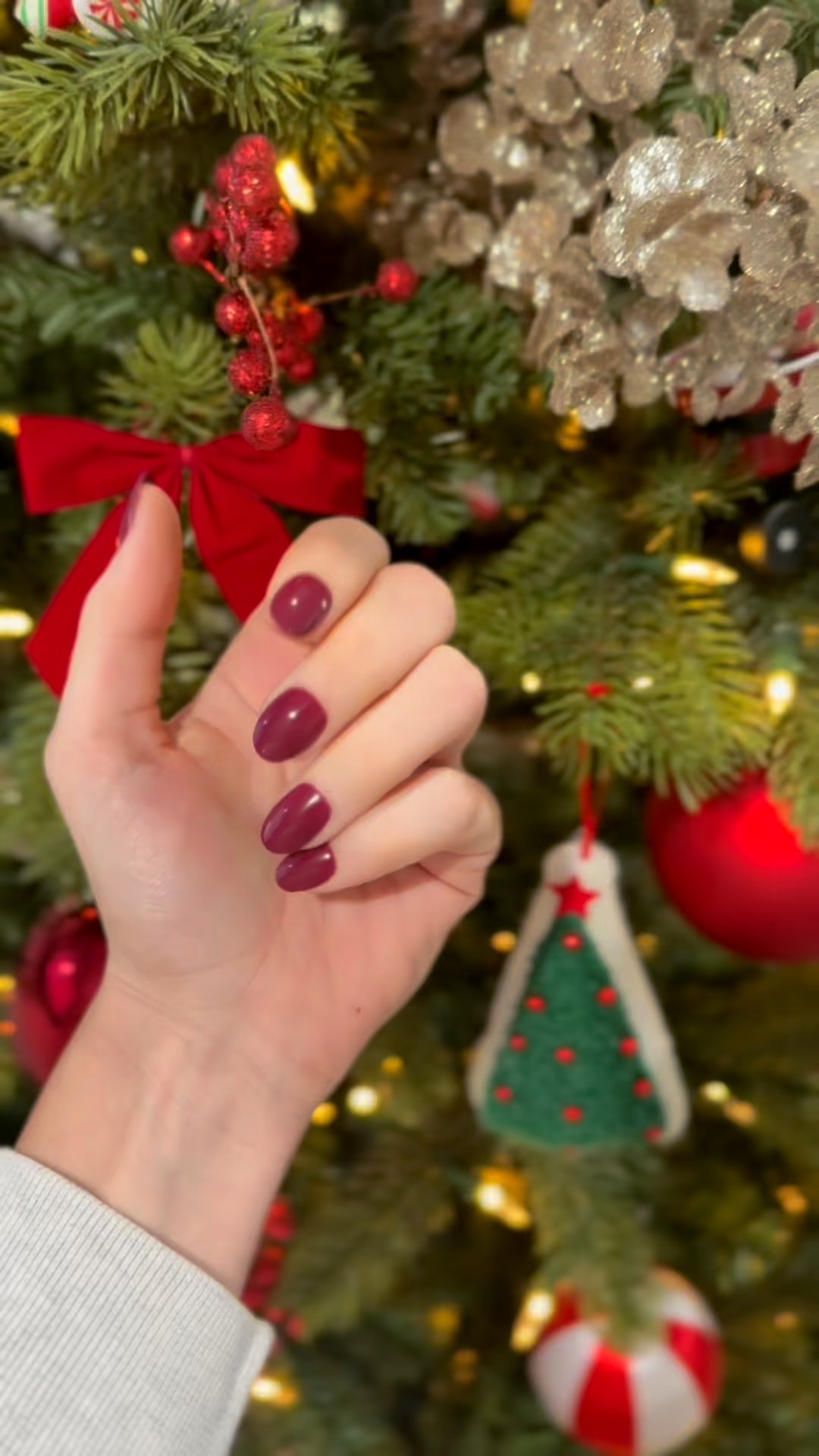 Glamnetic nails are my absolute favorite! The berry maroon color is back in stock grab them before they sell out.

Press on nails, Glamnetic nails, festive nails, holiday nails 

#LTKHoliday #LTKCyberWeek #LTKGiftGuide