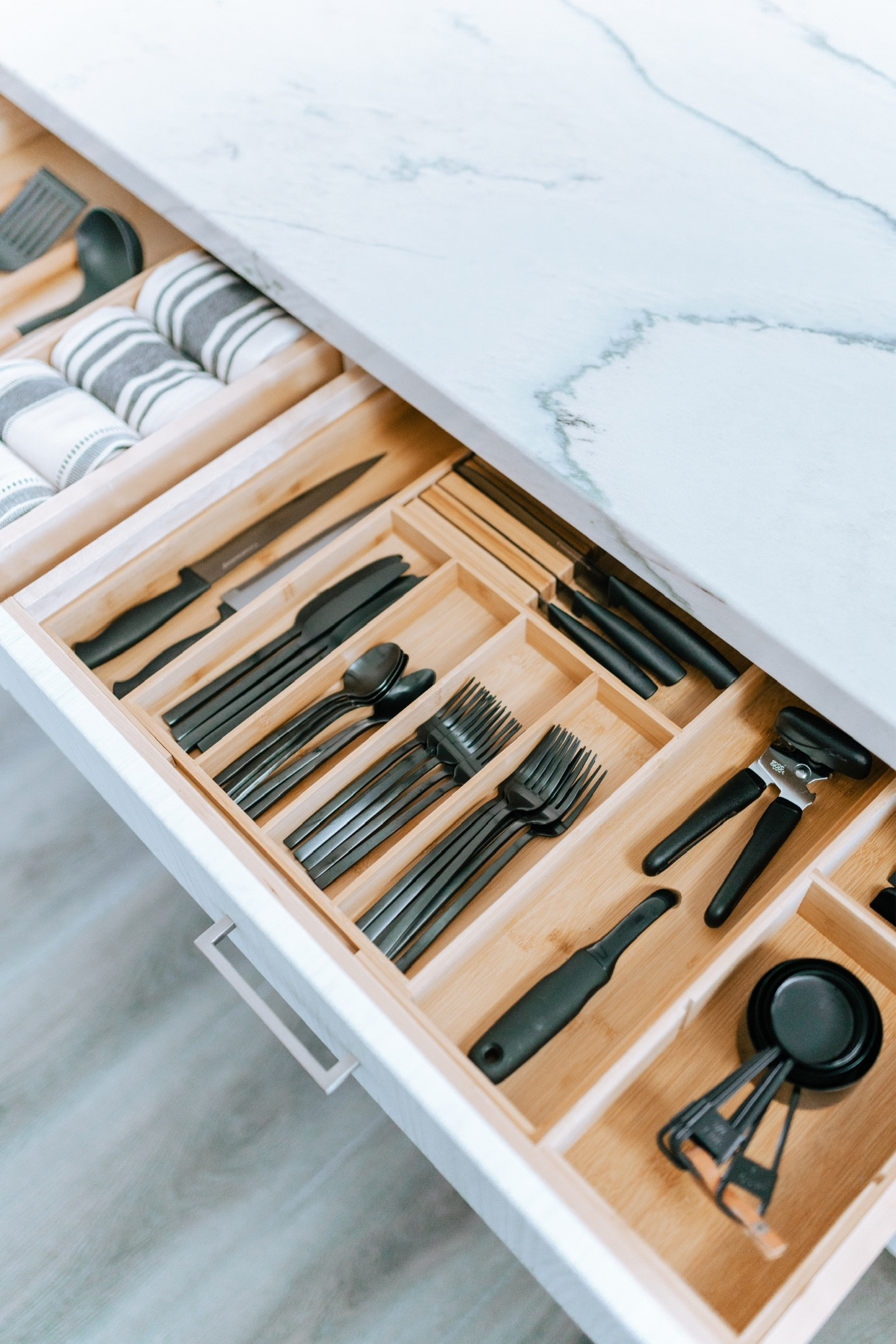 Kitchen organizing and styling 🙌

#LTKhome #LTKFind #LTKfamily