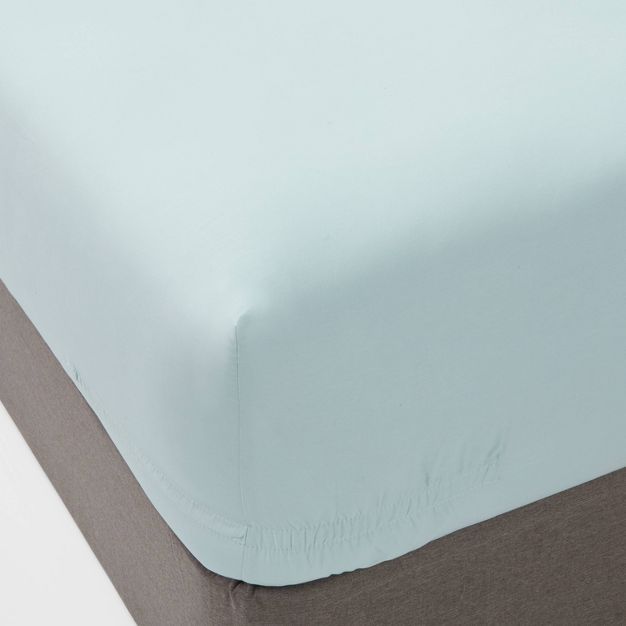 300 Thread Count Ultra Soft Fitted Sheet - Threshold™ | Target