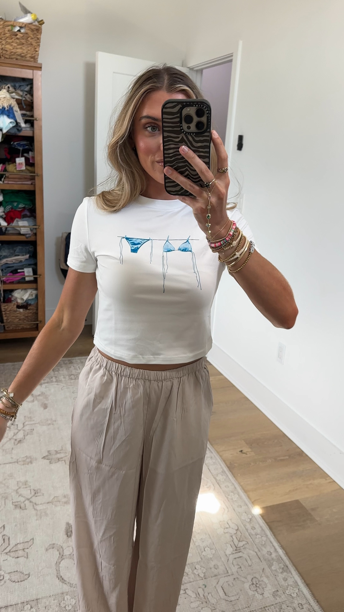 @lashnextdoor size small SPF always tee

#LTKootd #LTKSwim #LTKSeasonal