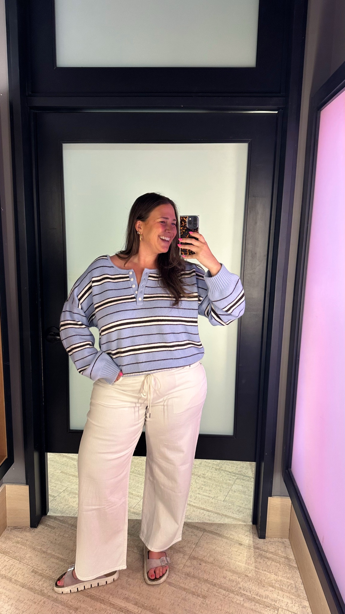 Sweater: size XL
Denim: size 33 tall curve love

#LTKootd #LTKSaleAlert #LTKMidsize