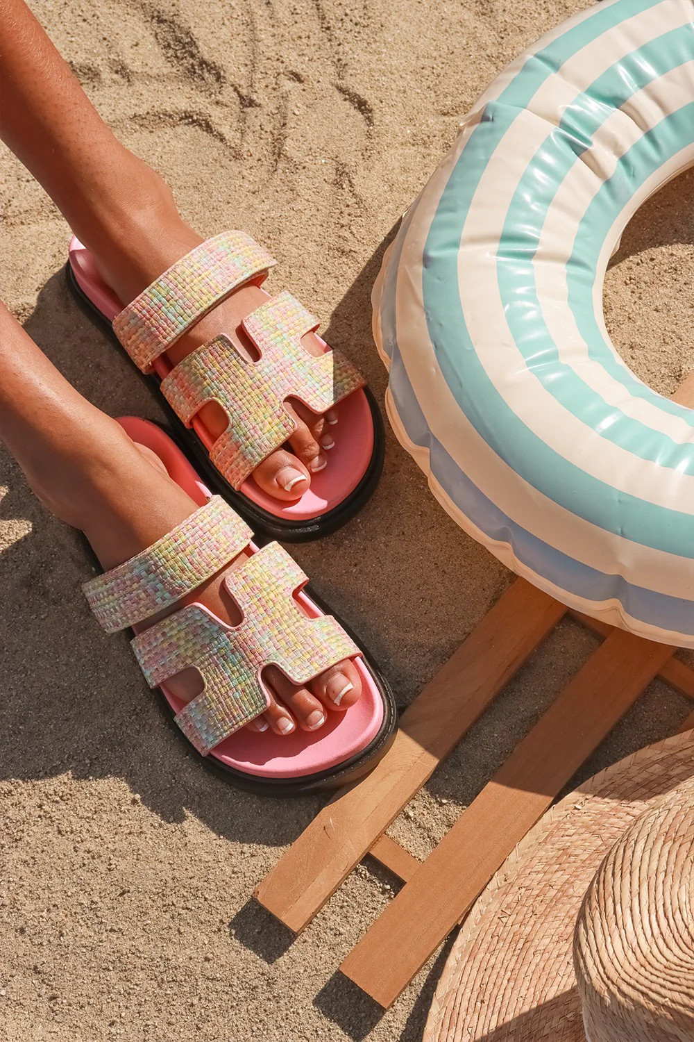 The Lowkey Famous Slide in Pink Raffia | Glitzy Bella