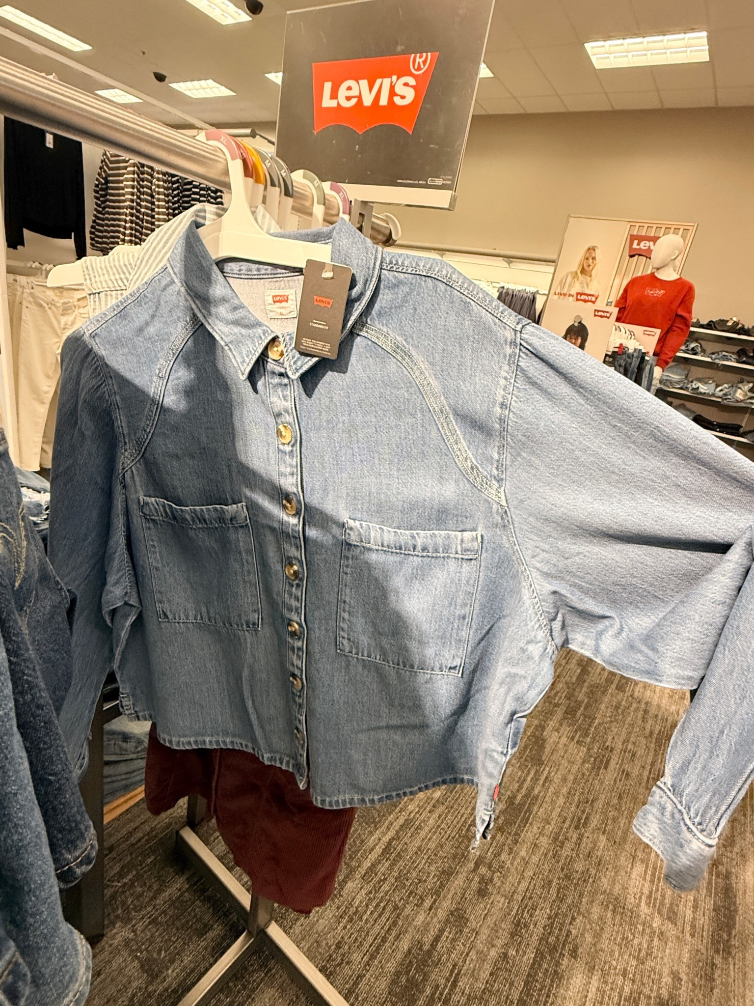 My favorite @Aerie cropped button down keeps going in and out of stock 😣

Spotted this very similar style at @Target and it's @levi - just as lightweight and cropped which gives a more feminine style to a utility shirt 😍

#LTKOver40 #LTKMidsize